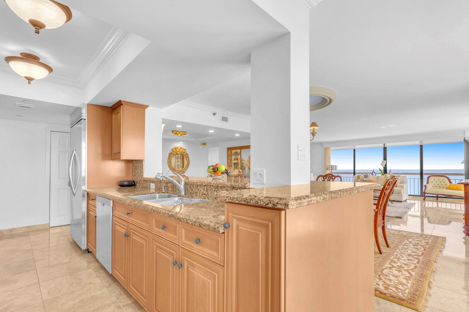 4000 N Ocean Drive 1702