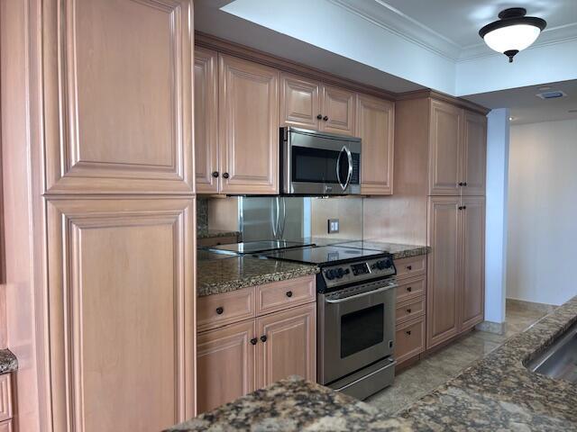 4000 N Ocean Drive 1702