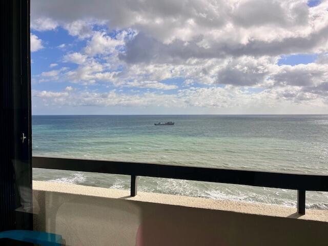 4000 N Ocean Drive 1702