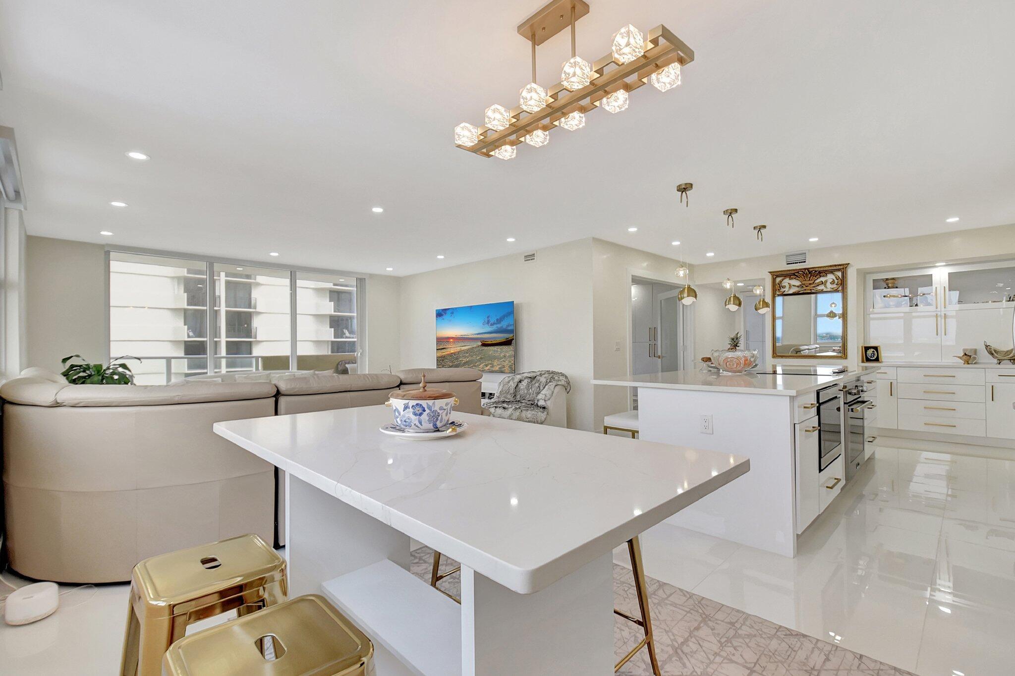 5440 N Ocean Drive 1002