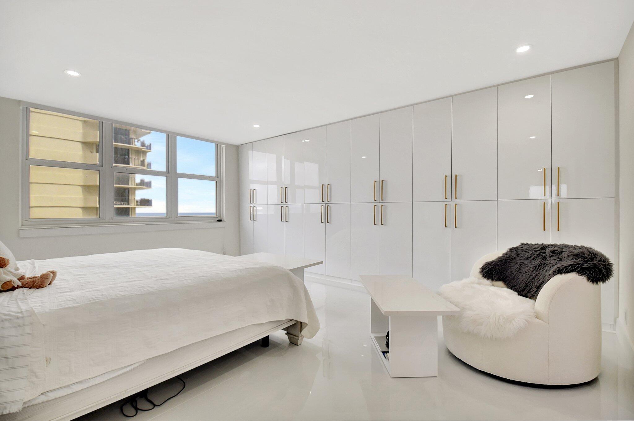 5440 N Ocean Drive 1002