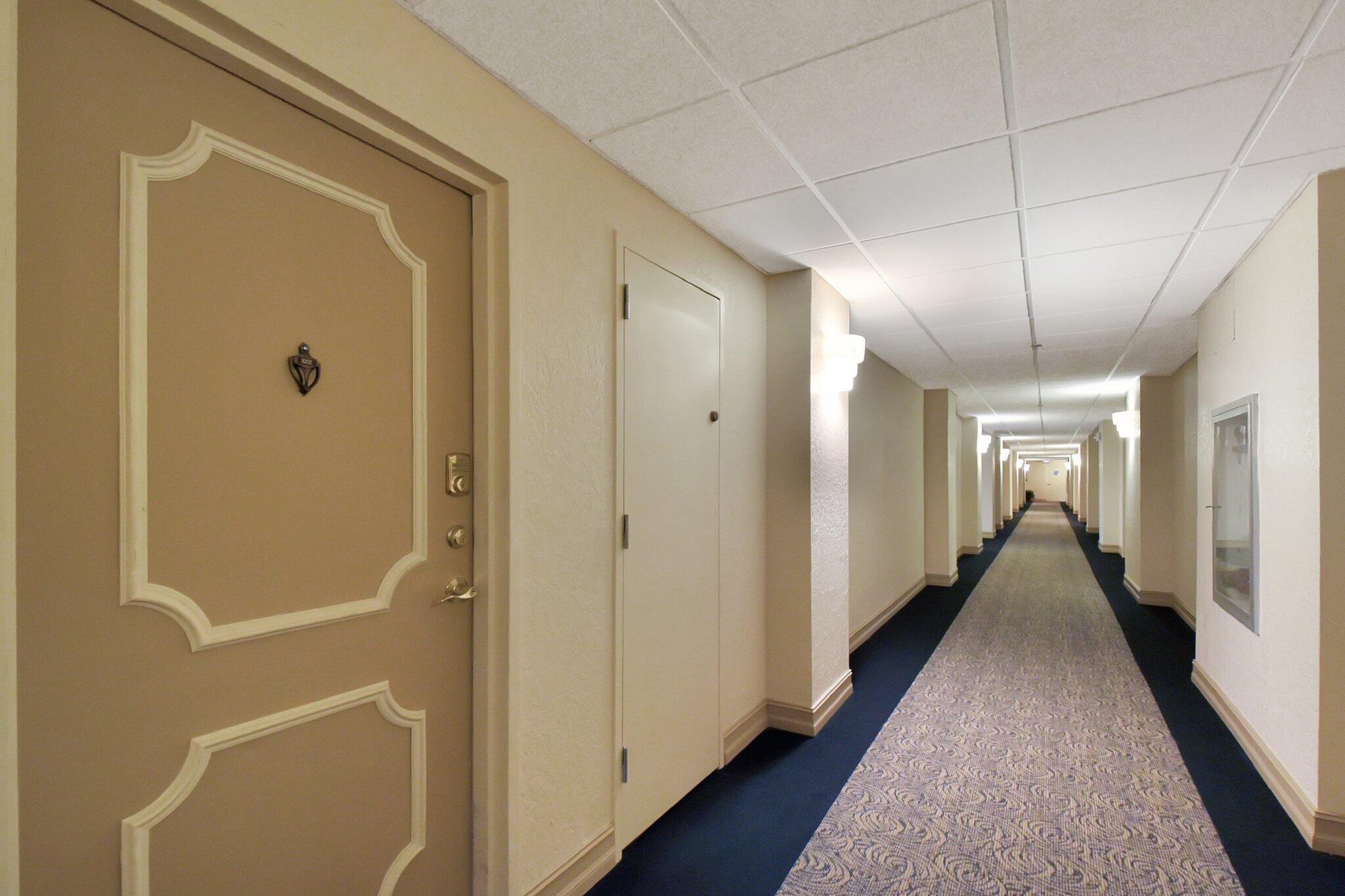 5440 N Ocean Drive 1002