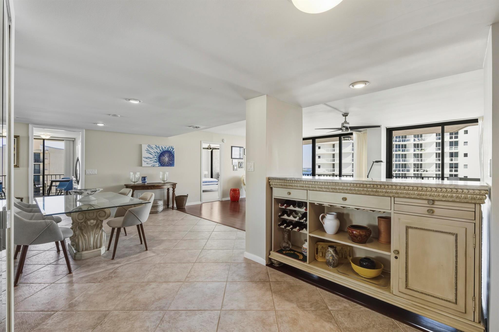 4200 N Ocean Drive 1-1705