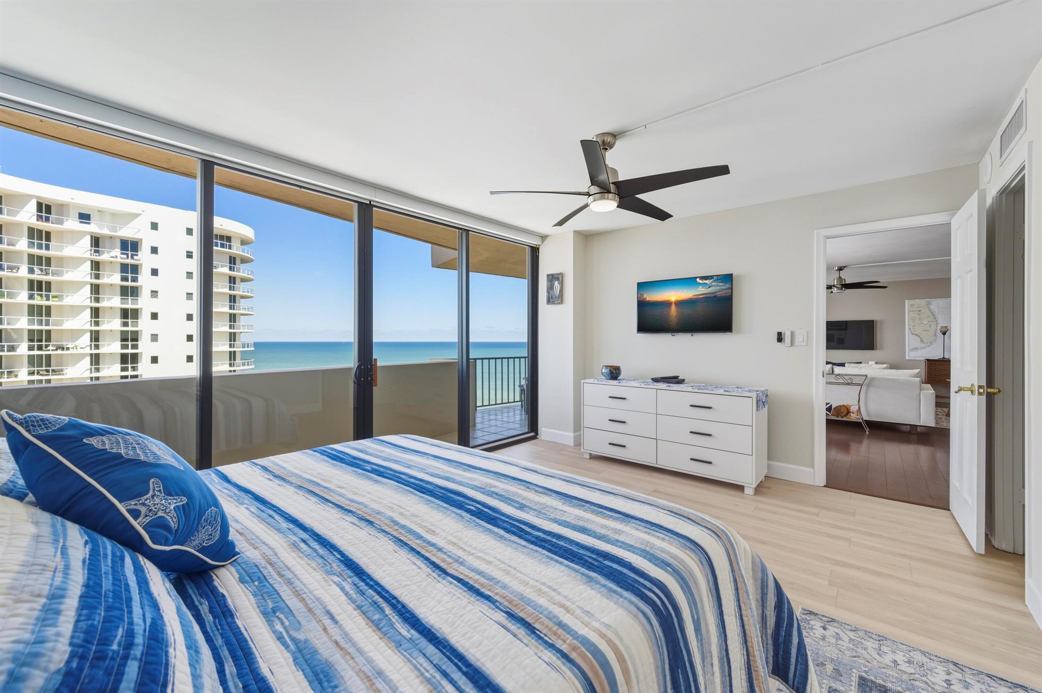 4200 N Ocean Drive 1-1705