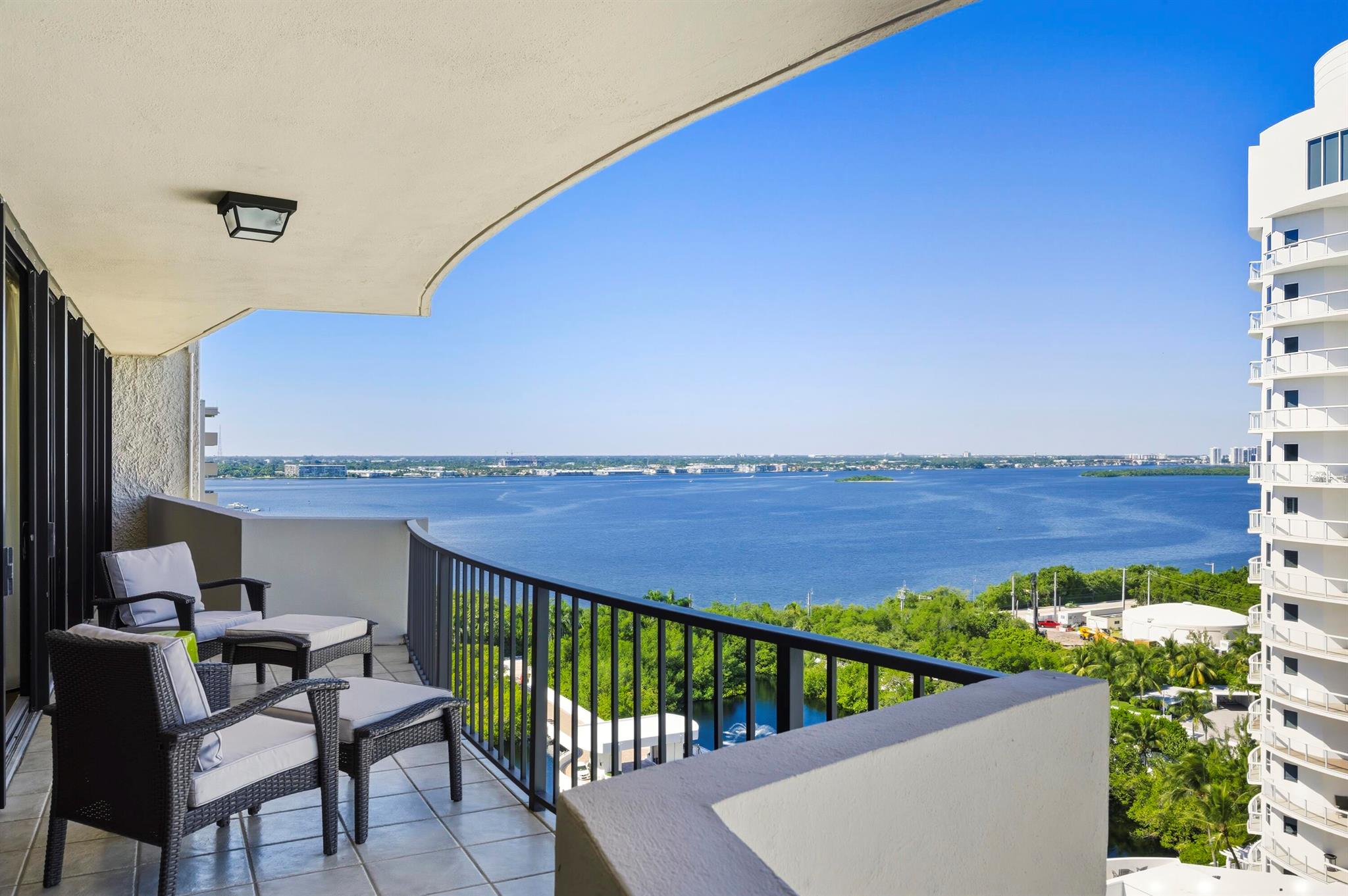 4200 N Ocean Drive 1-1705