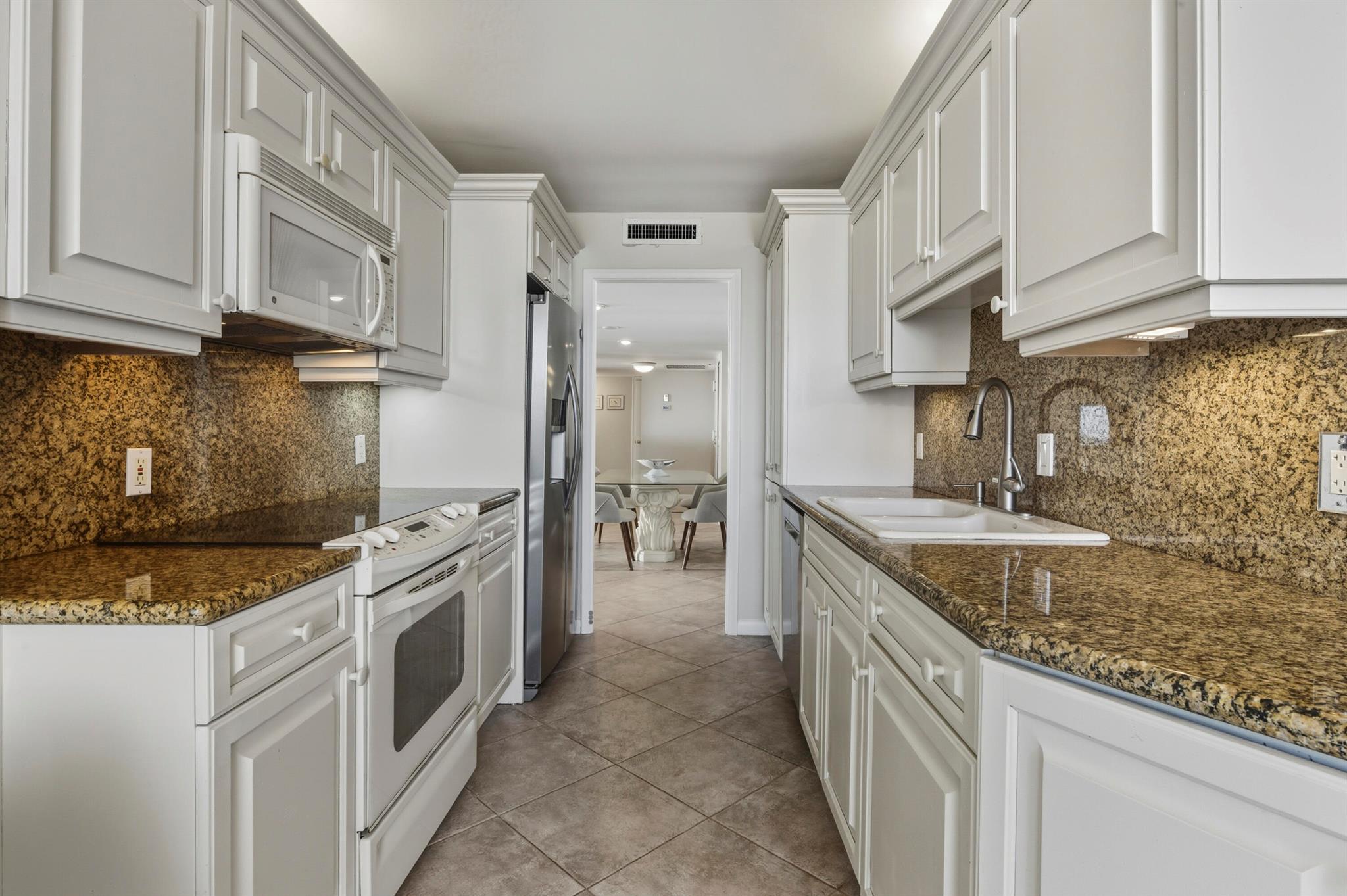 4200 N Ocean Drive 1-1705