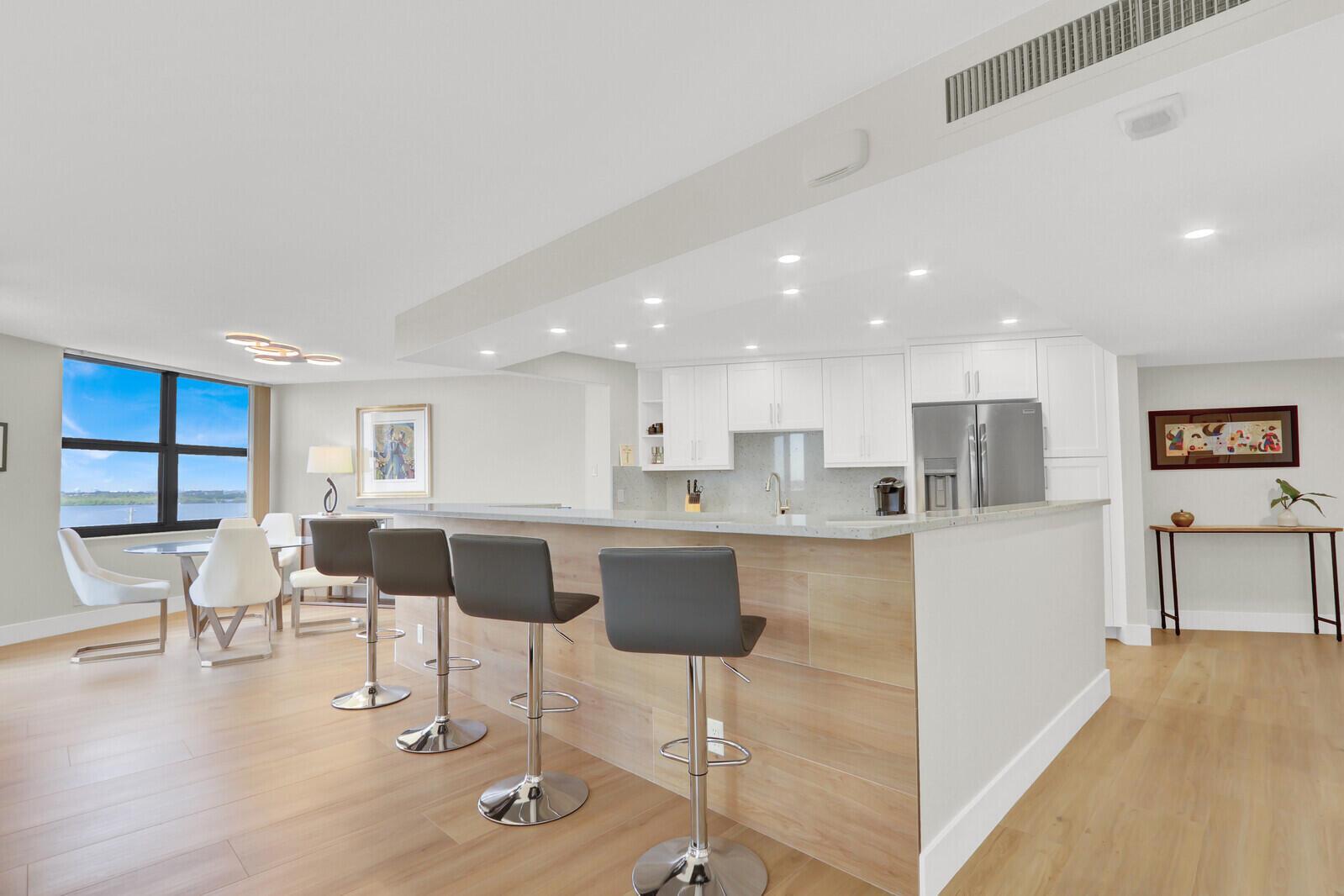 5420 N Ocean Drive 506