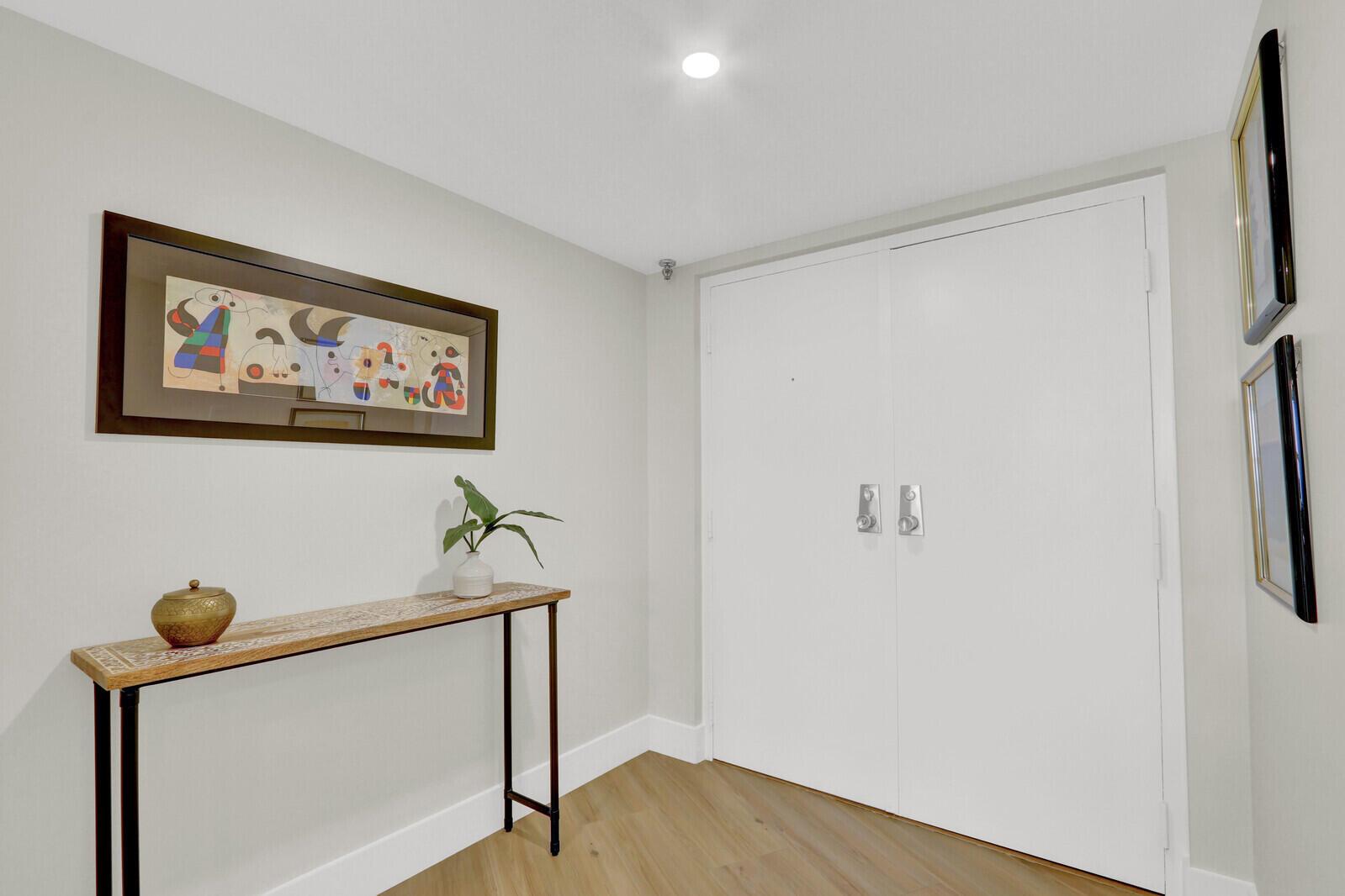 5420 N Ocean Drive 506