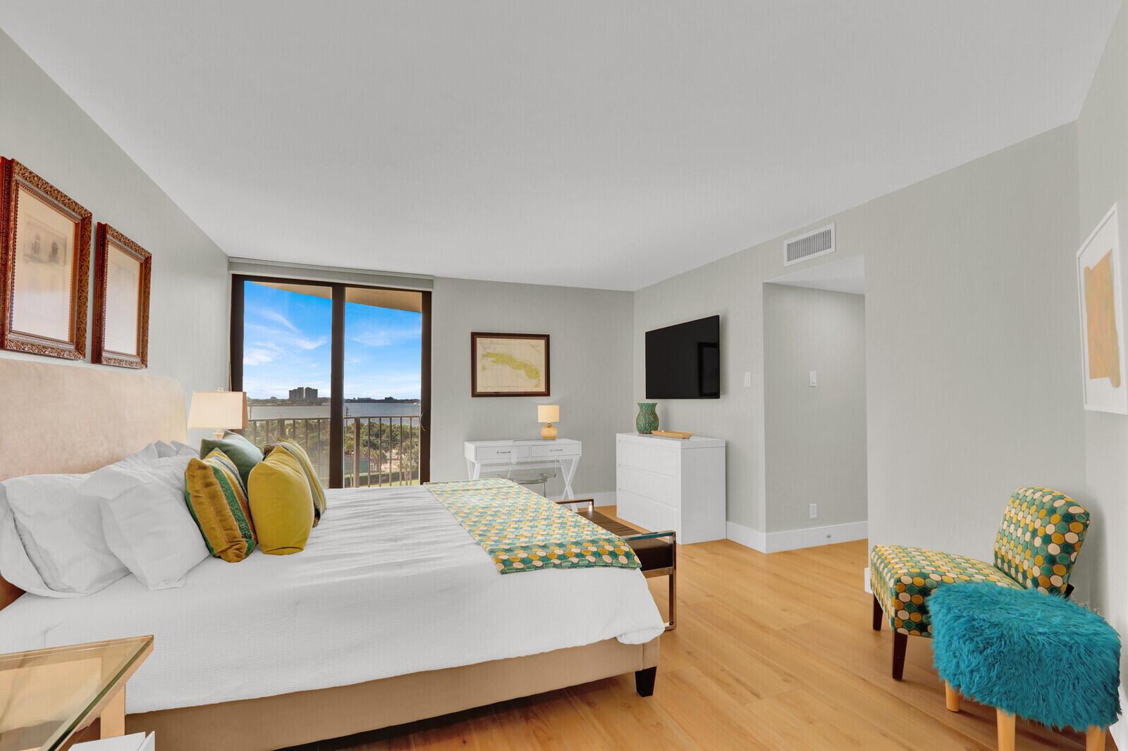 5420 N Ocean Drive 506