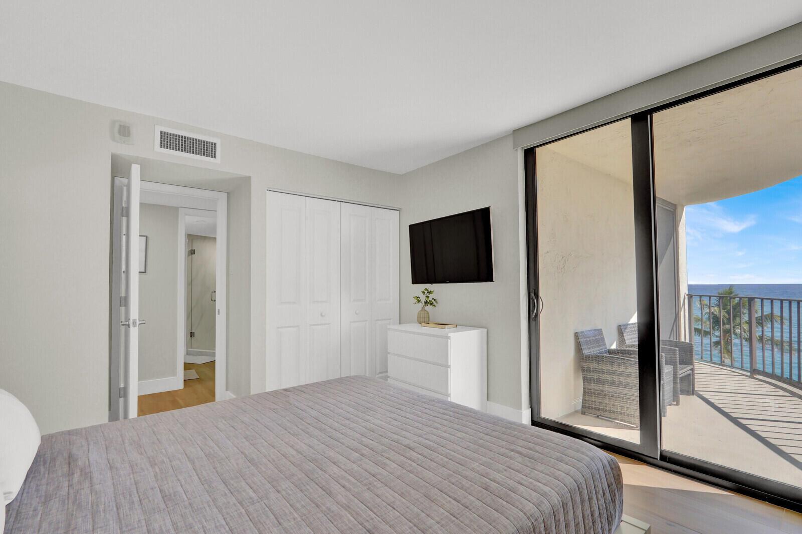 5420 N Ocean Drive 506