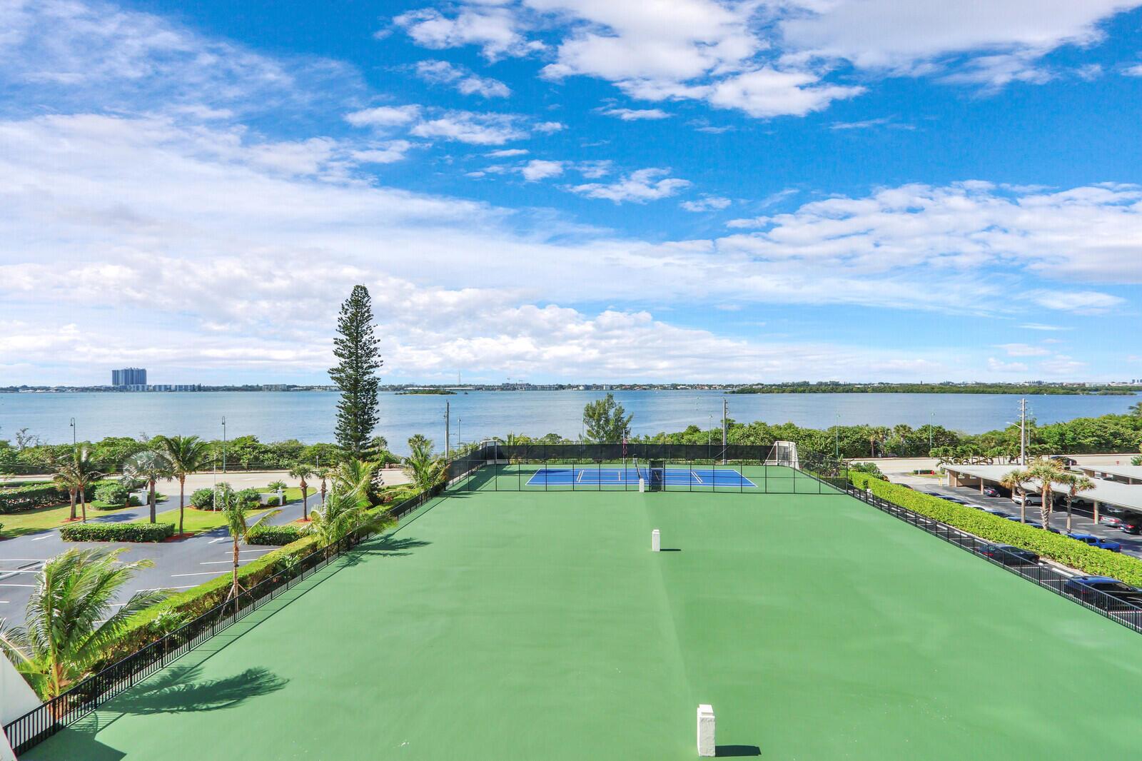 5420 N Ocean Drive 506