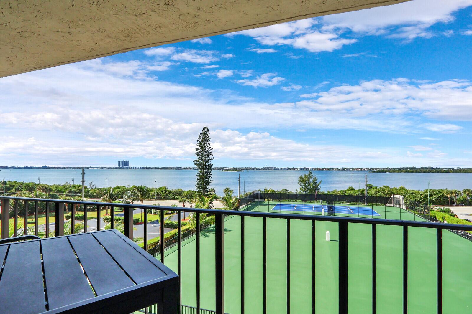 5420 N Ocean Drive 506