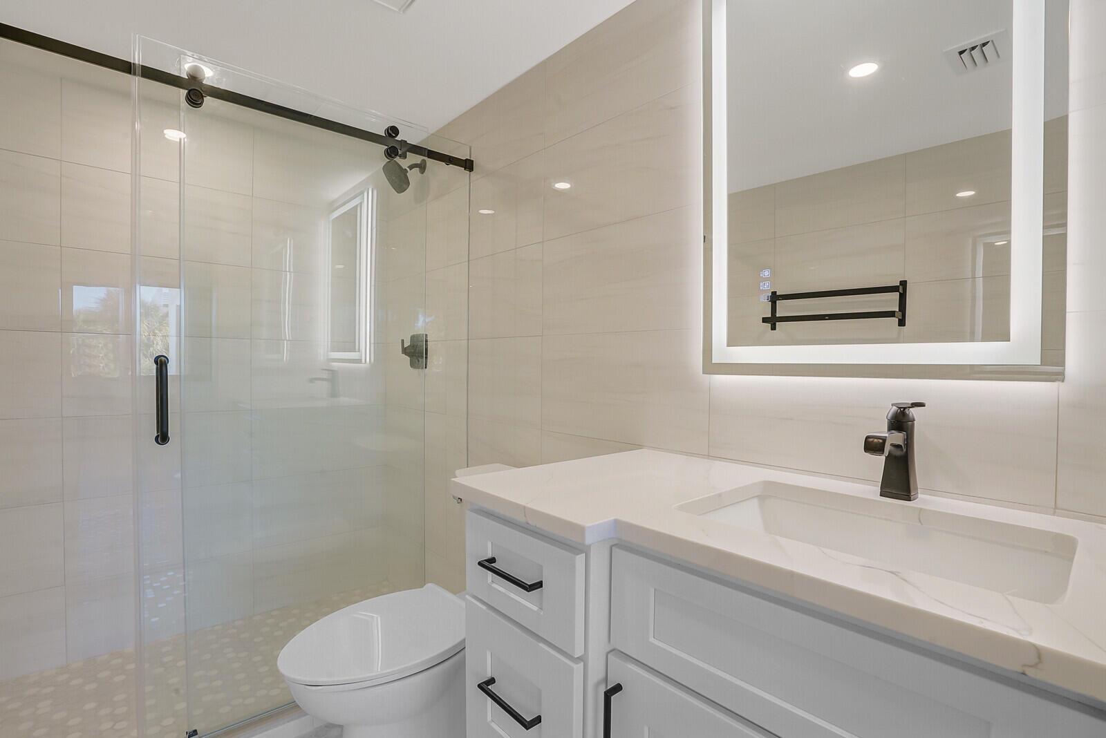 1605 S Us Highway 1 A308