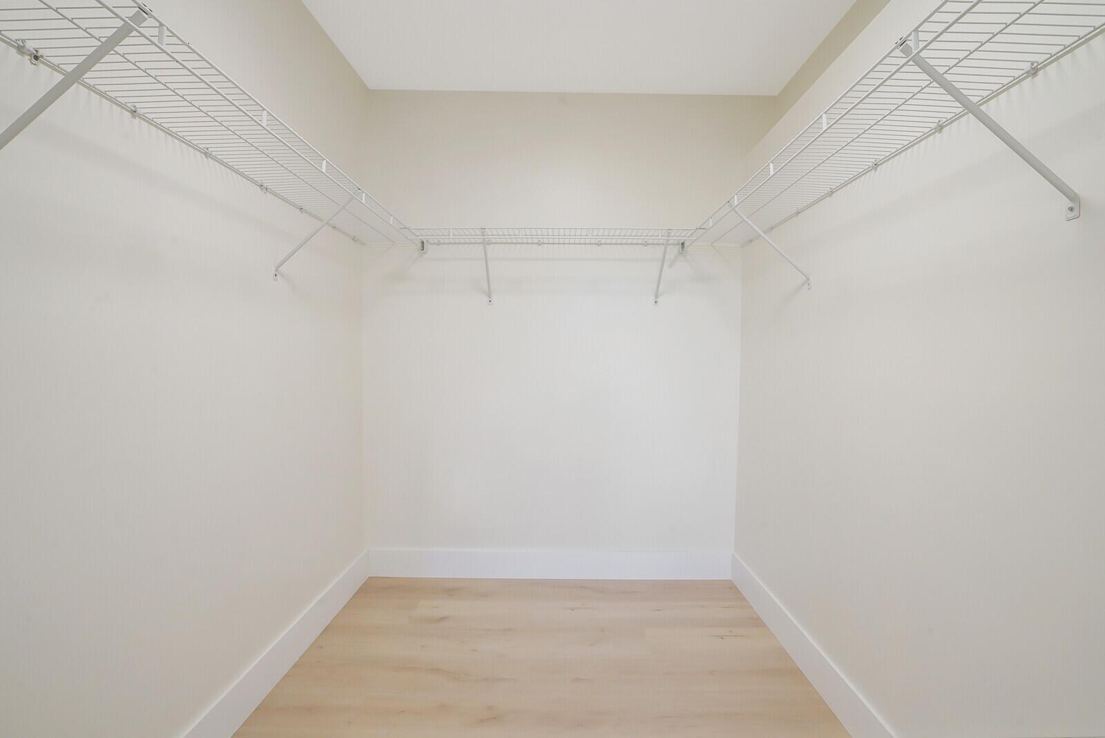 1605 S Us Highway 1 A308