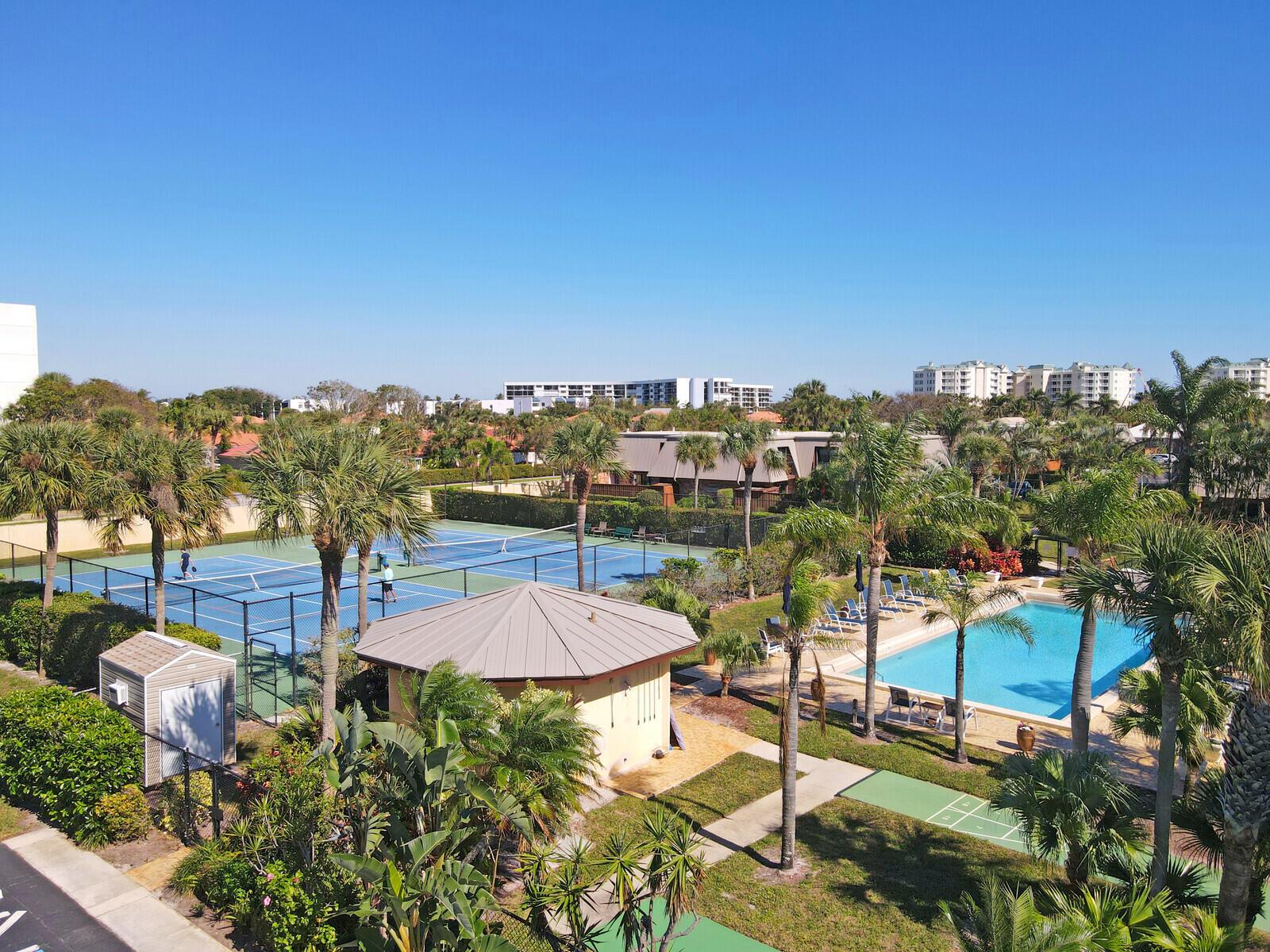 1605 S Us Highway 1 A308