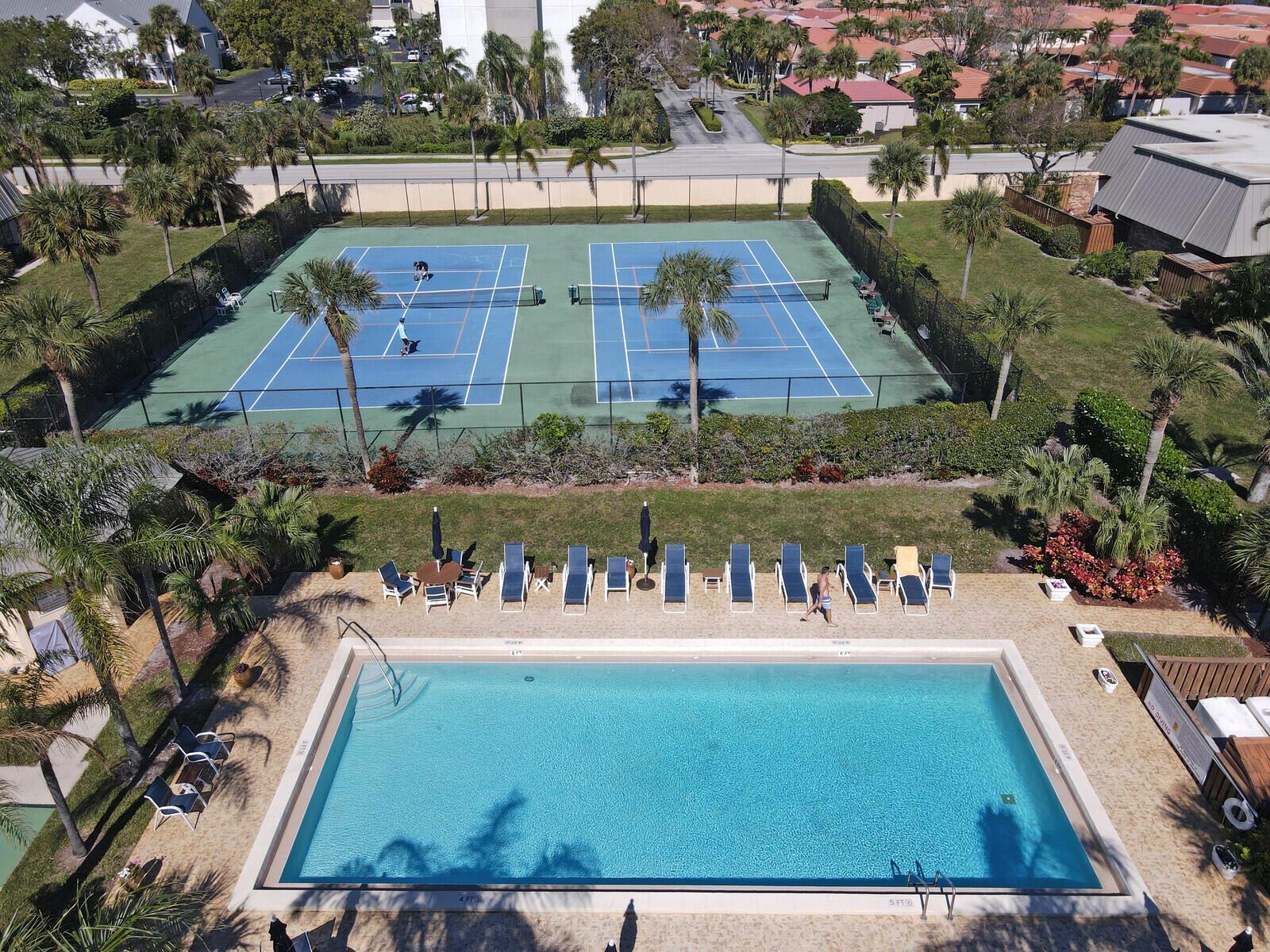 1605 S Us Highway 1 A308