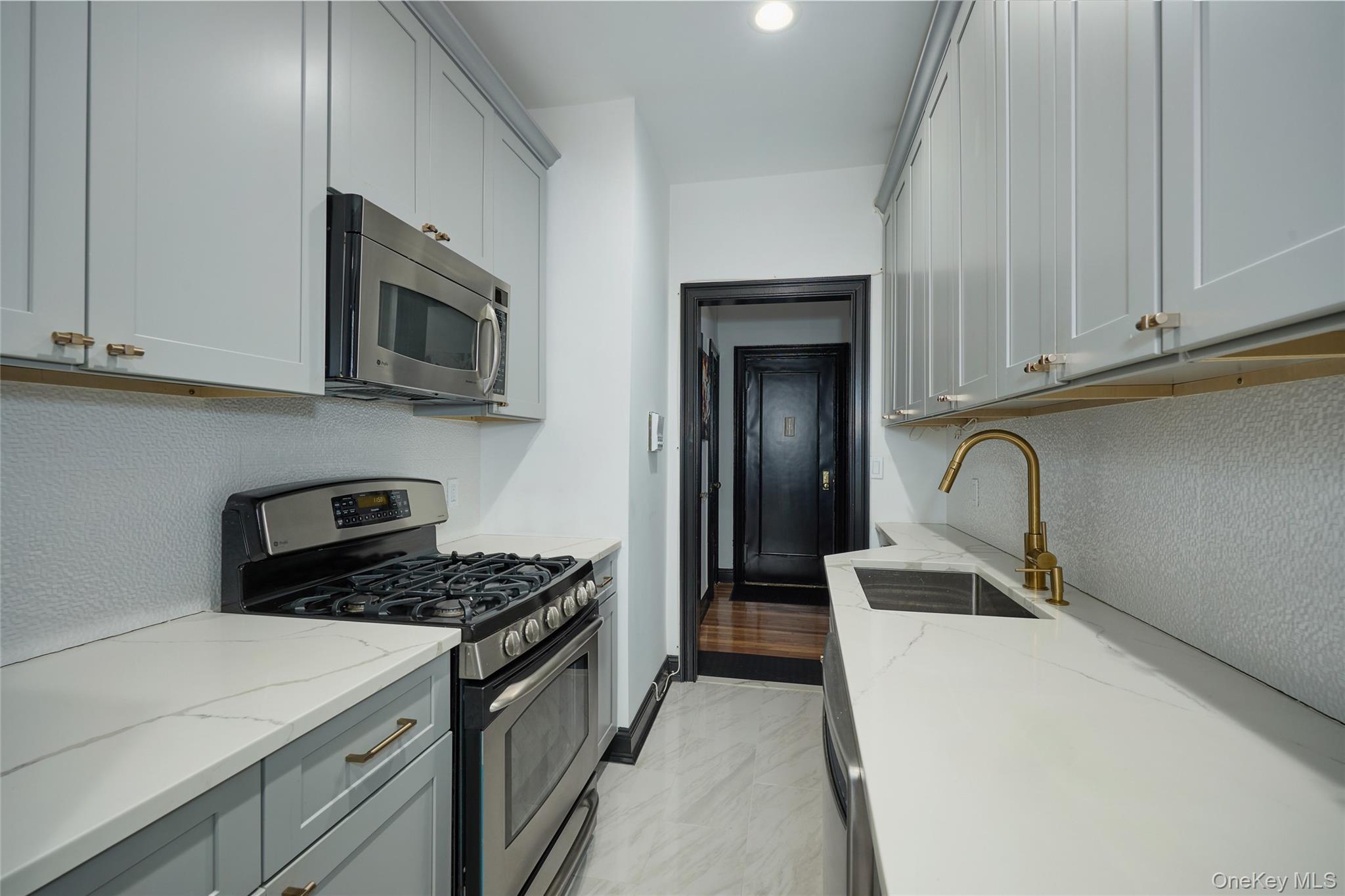 11 Columbia Avenue Unit: C3