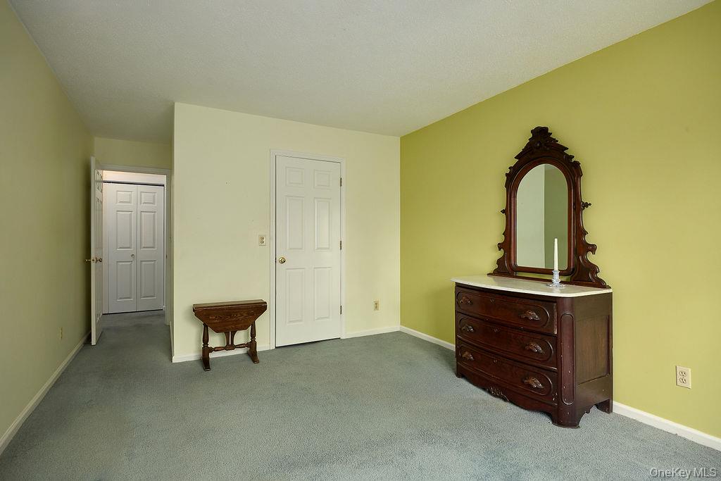 406 Bentley Court