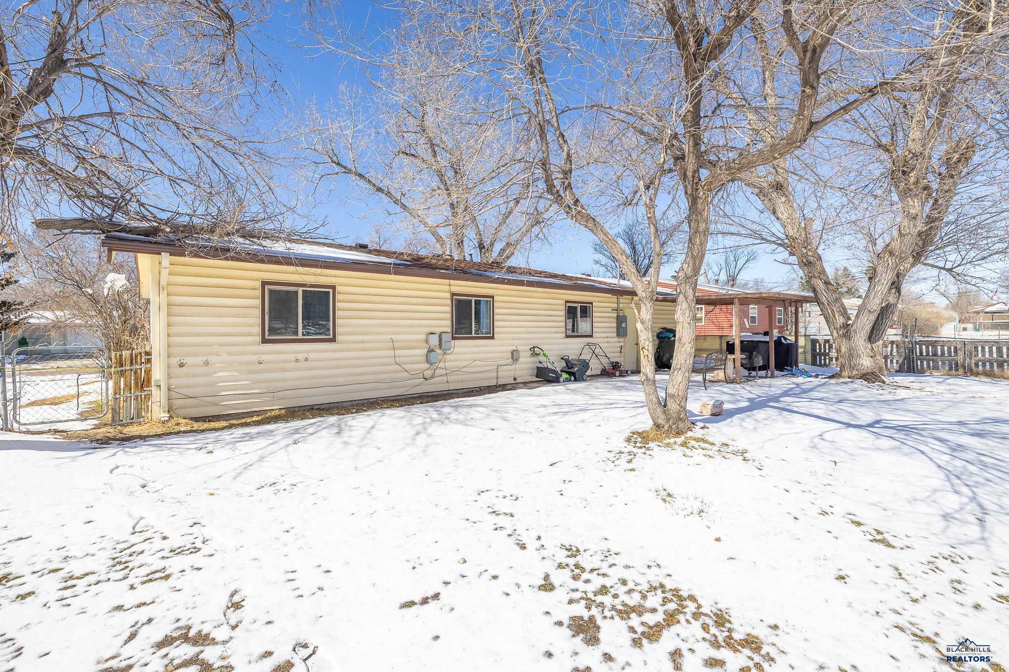 1210 RACINE