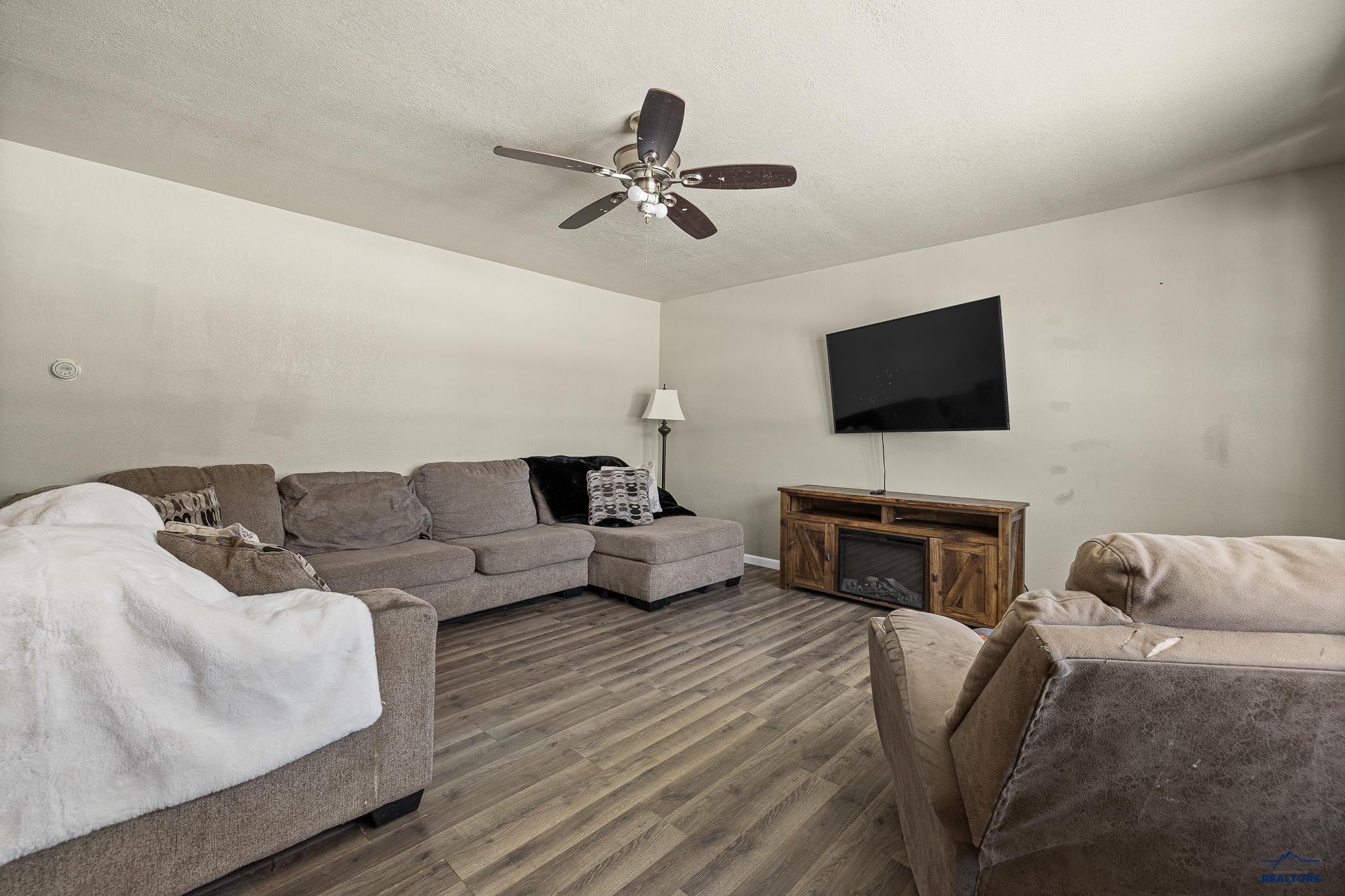 1210 RACINE