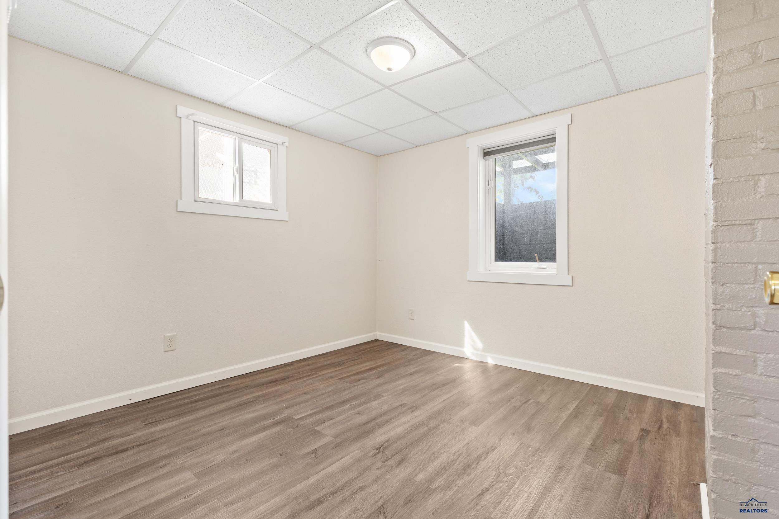 305 E DENVER