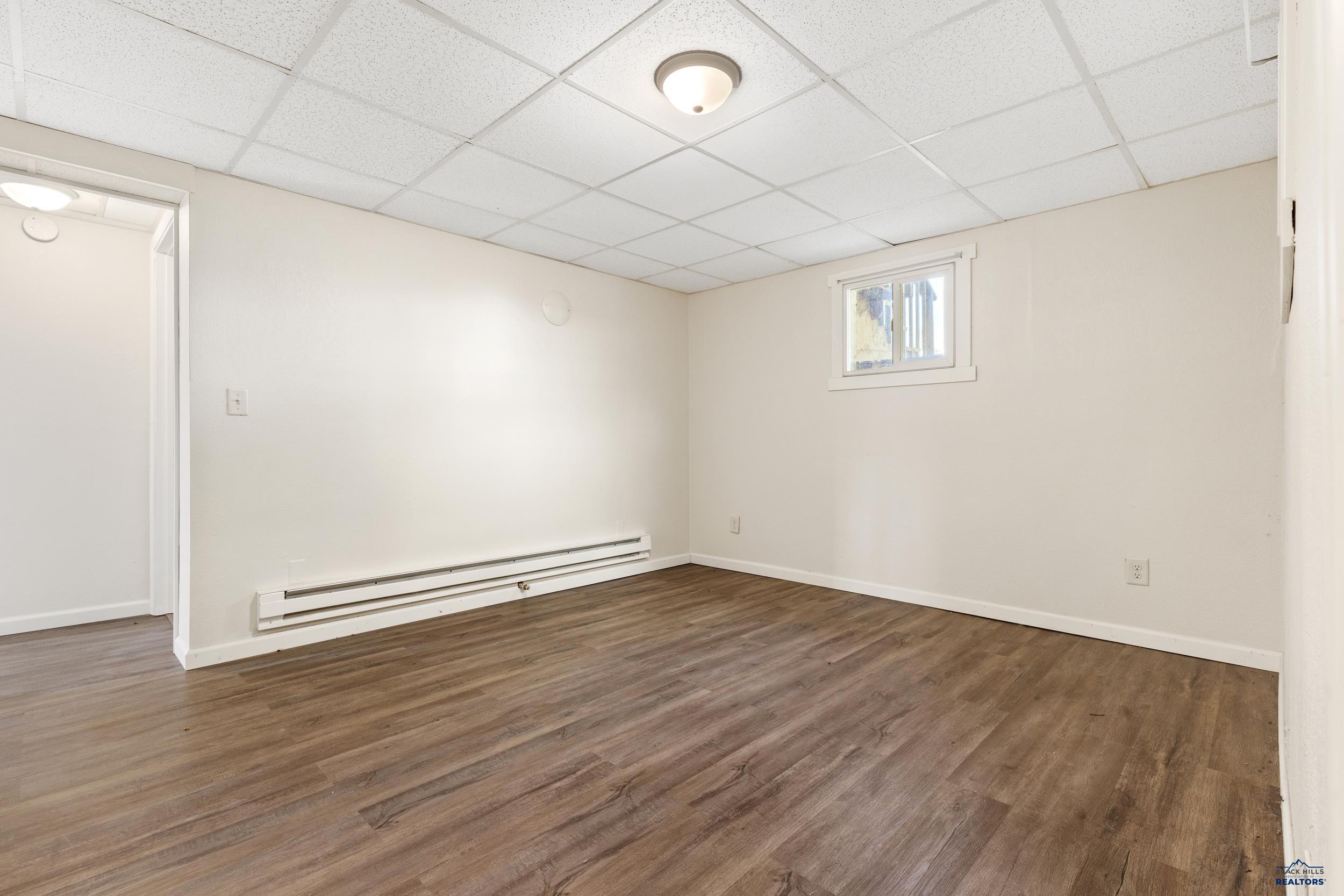 305 E DENVER