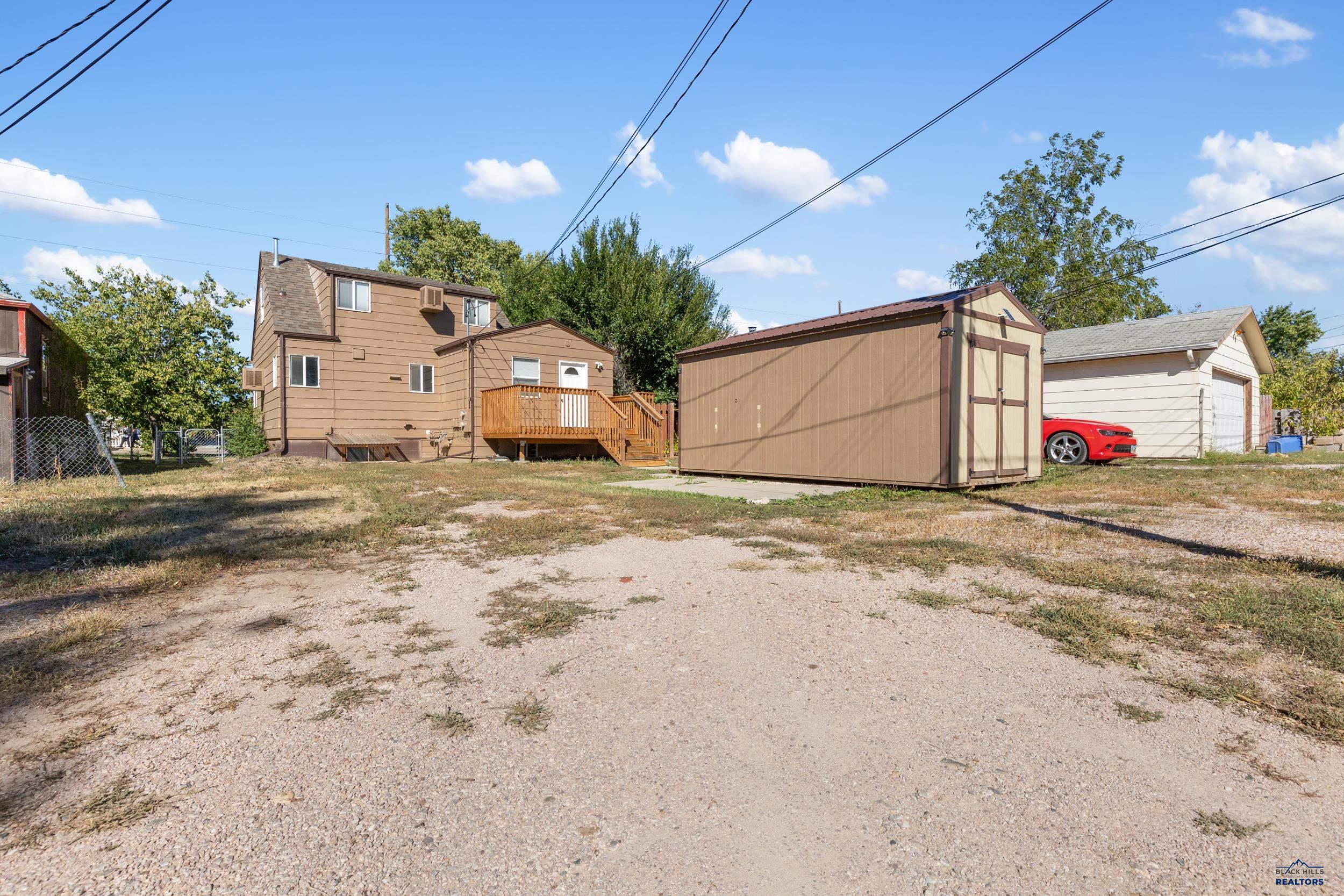 305 E DENVER
