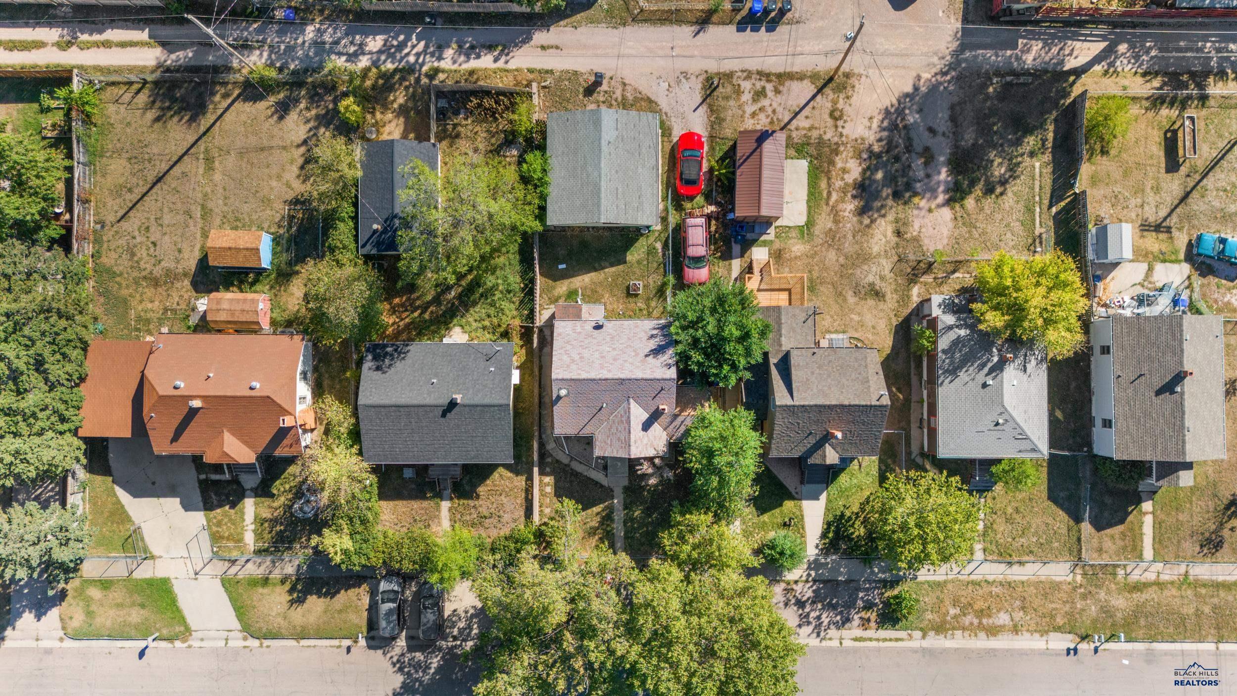 305 E DENVER