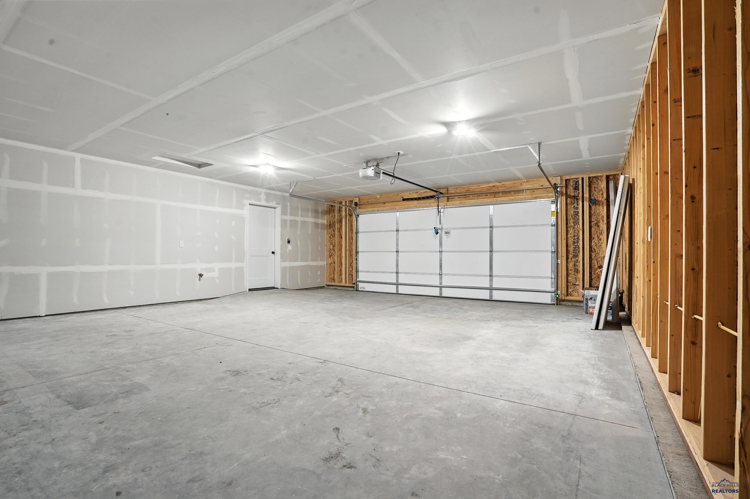 1026 DRIVER CIRCLE