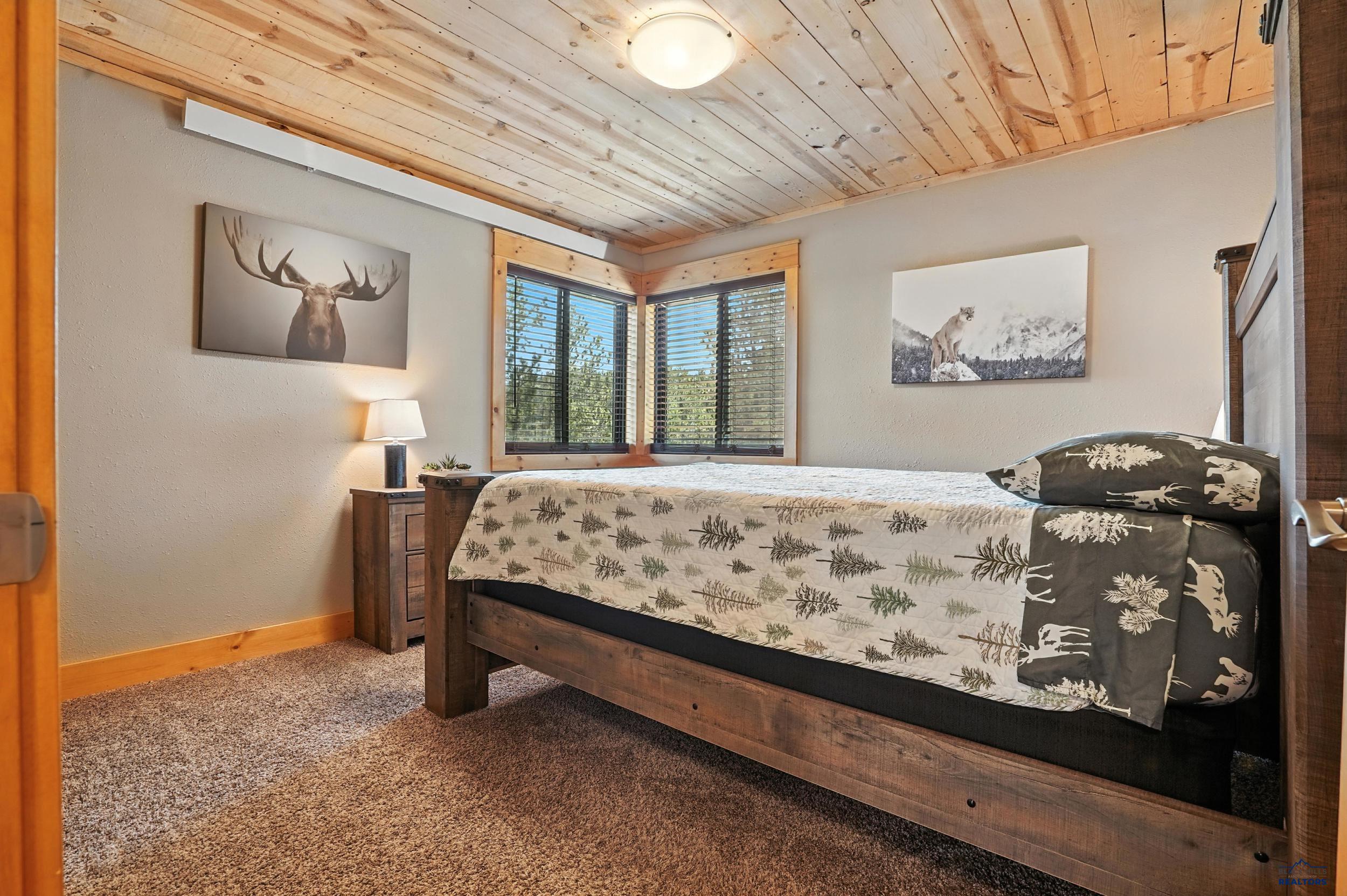 21304 & 21302 WASP RD