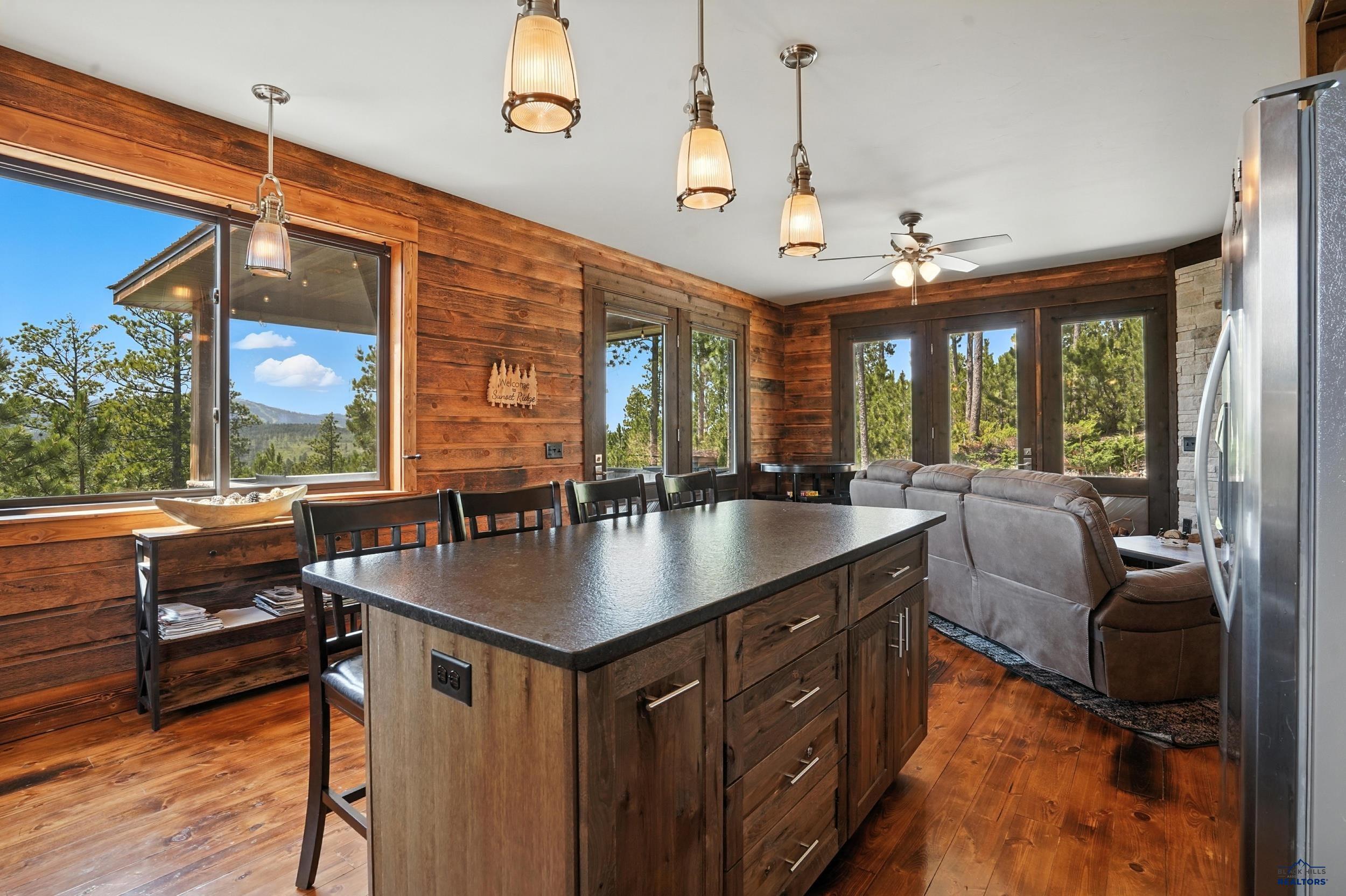 21304 & 21302 WASP RD