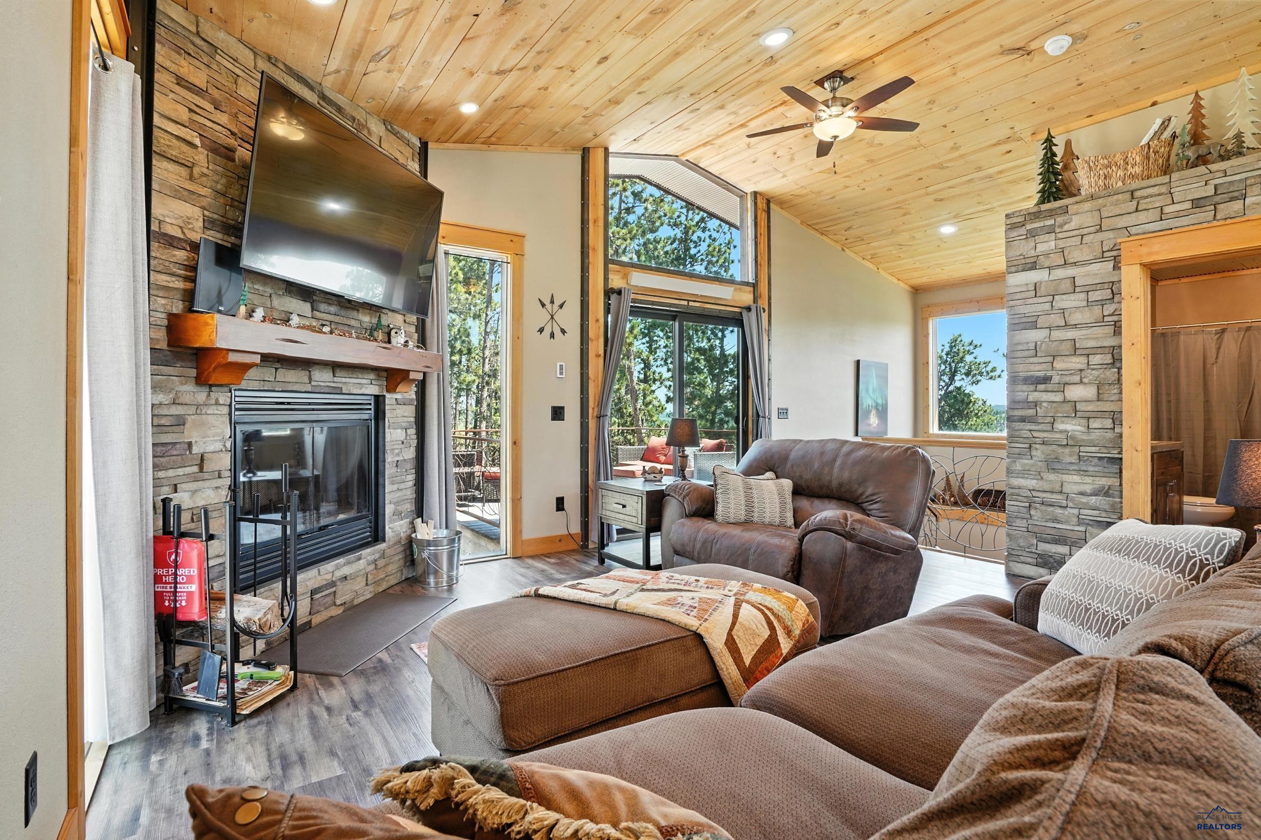 21304 & 21302 WASP RD