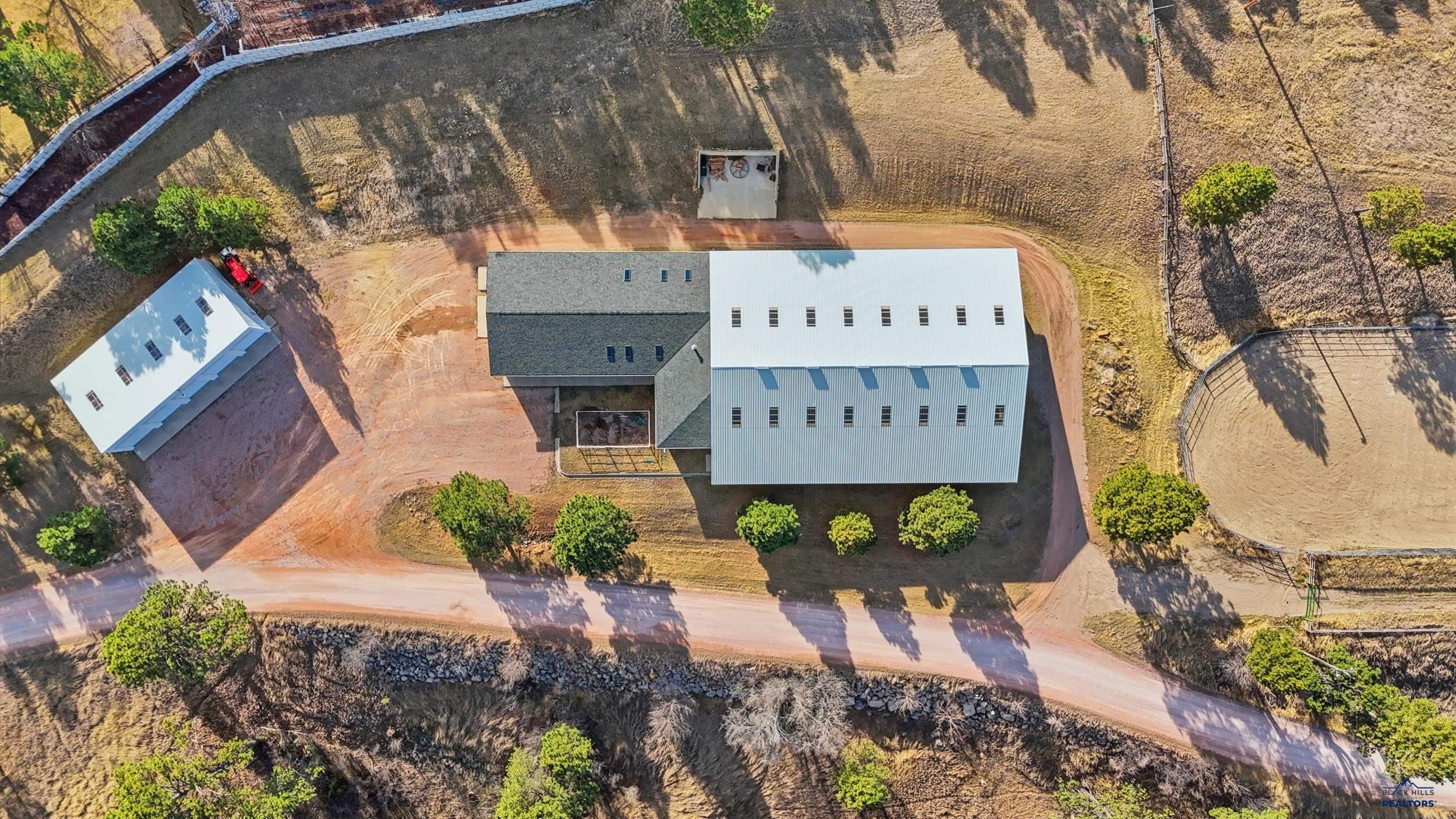 1810 SKYLINE RANCH RD