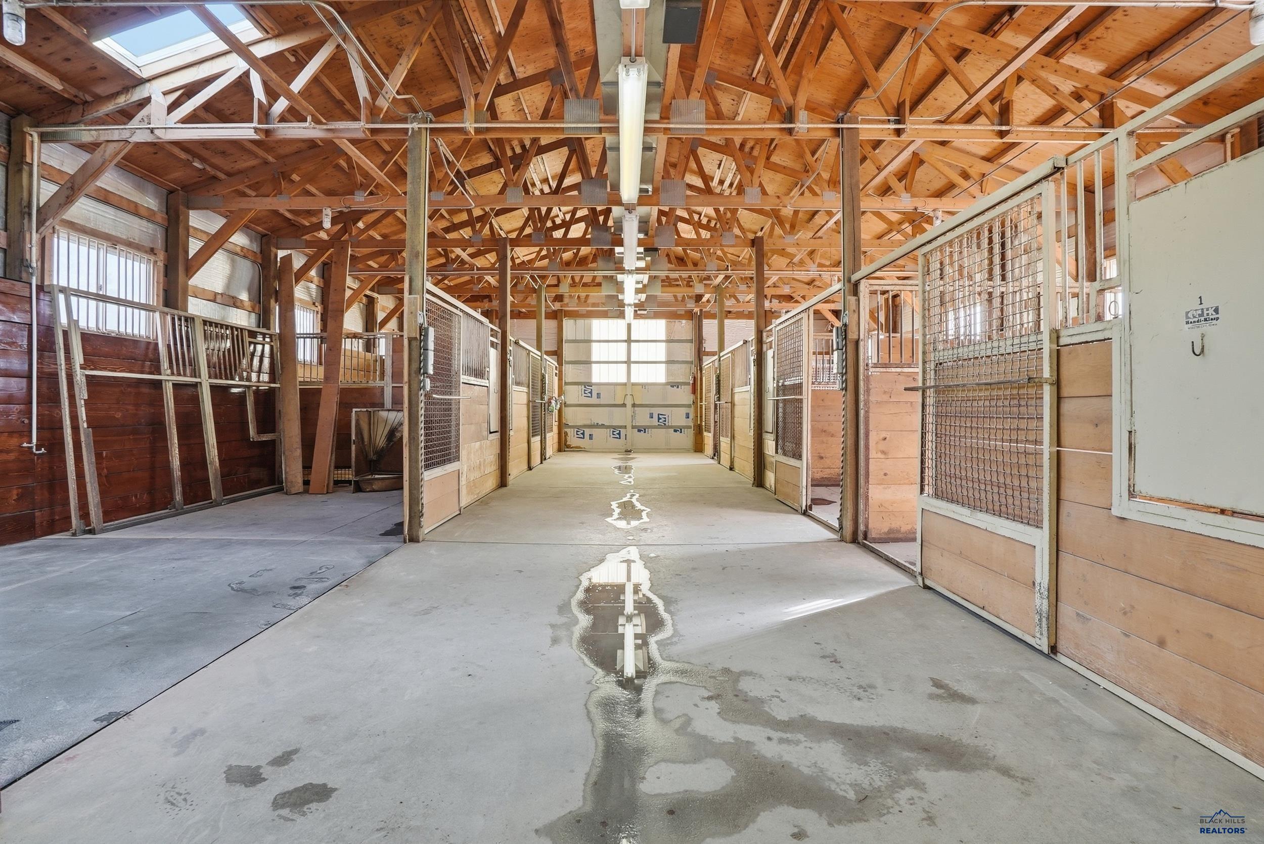 1810 SKYLINE RANCH RD