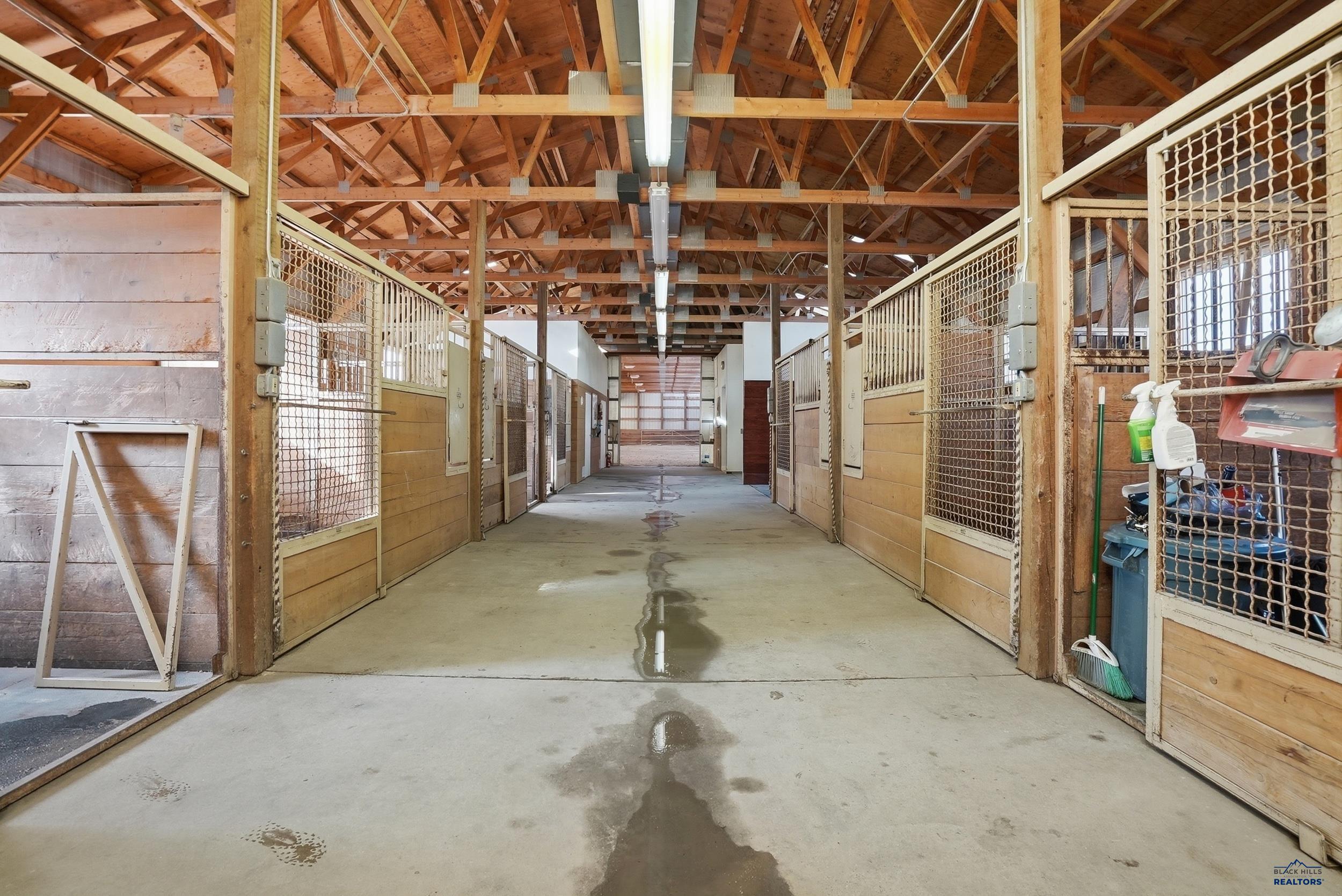 1810 SKYLINE RANCH RD