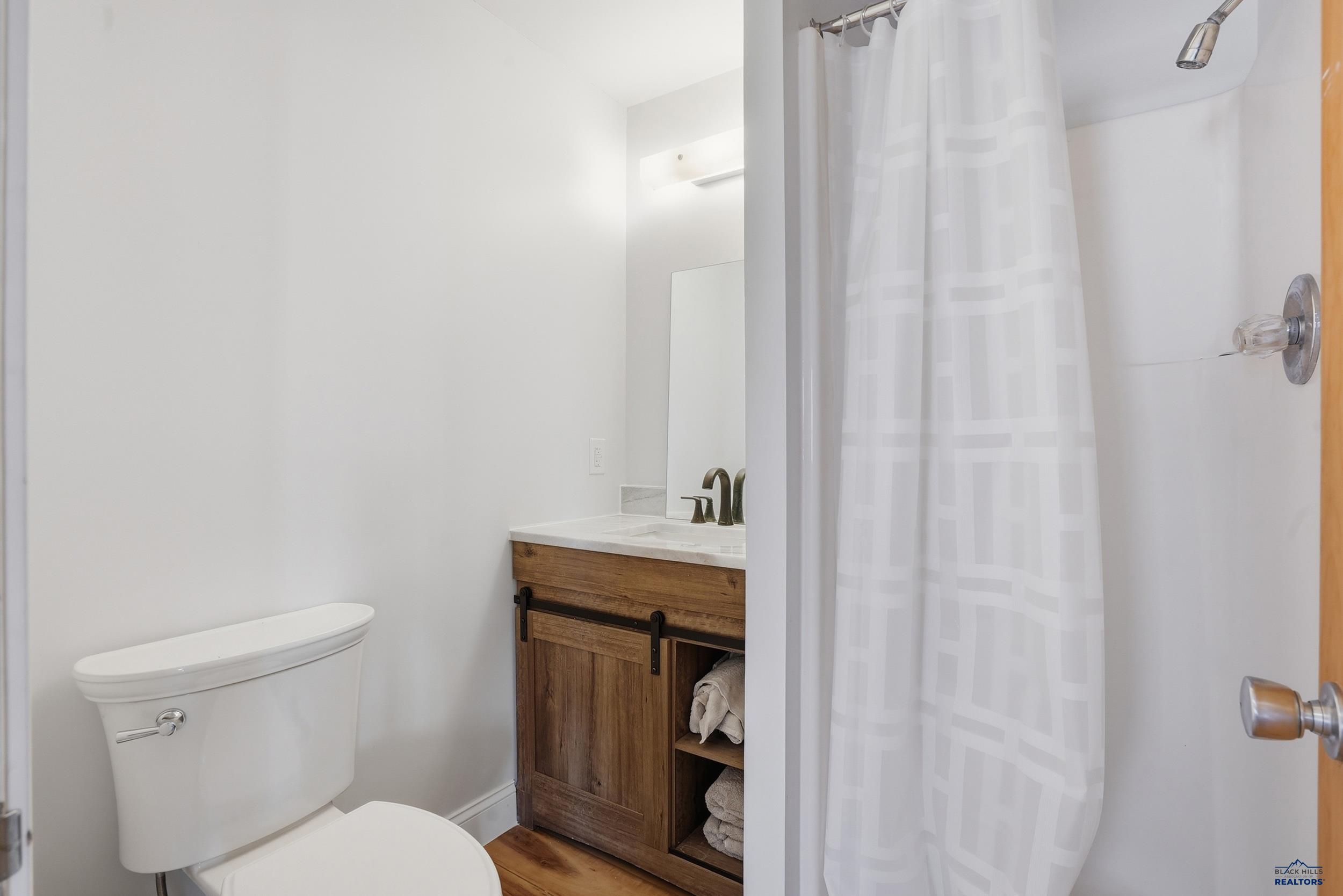 1810 SKYLINE RANCH RD