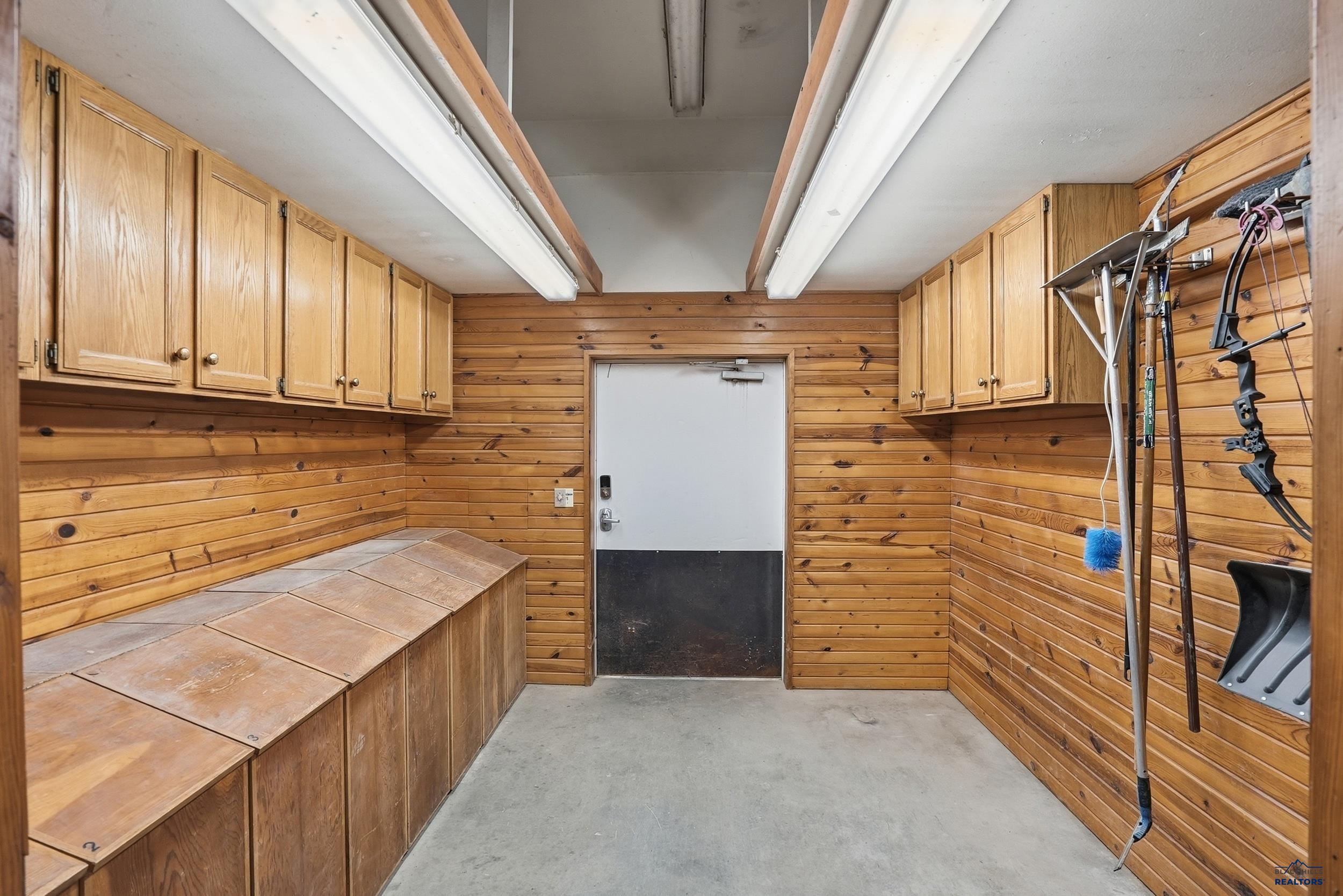 1810 SKYLINE RANCH RD