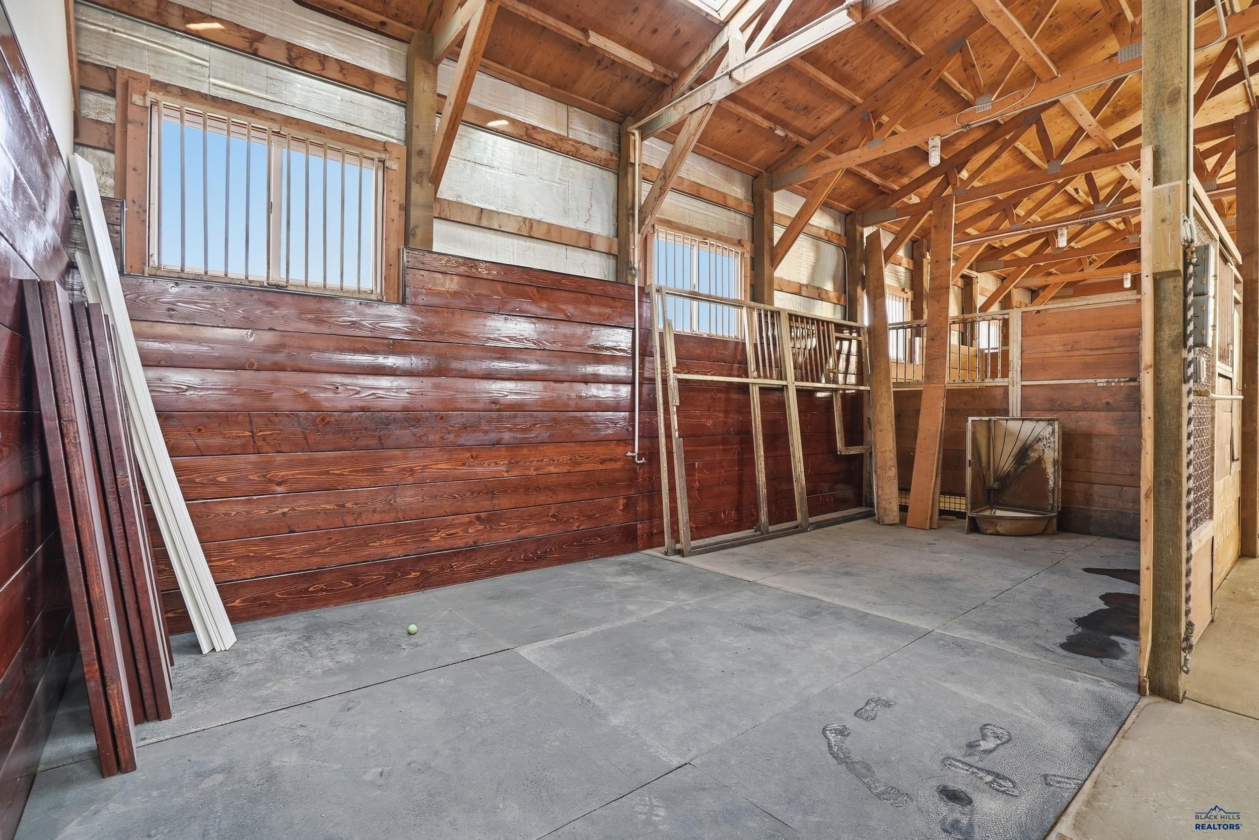 1810 SKYLINE RANCH RD