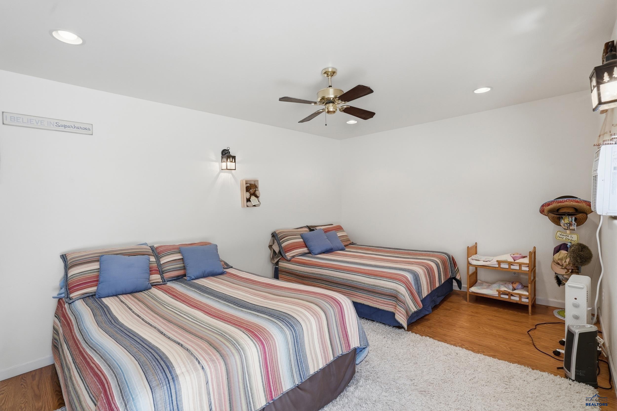 250 TIMBERLINE CT