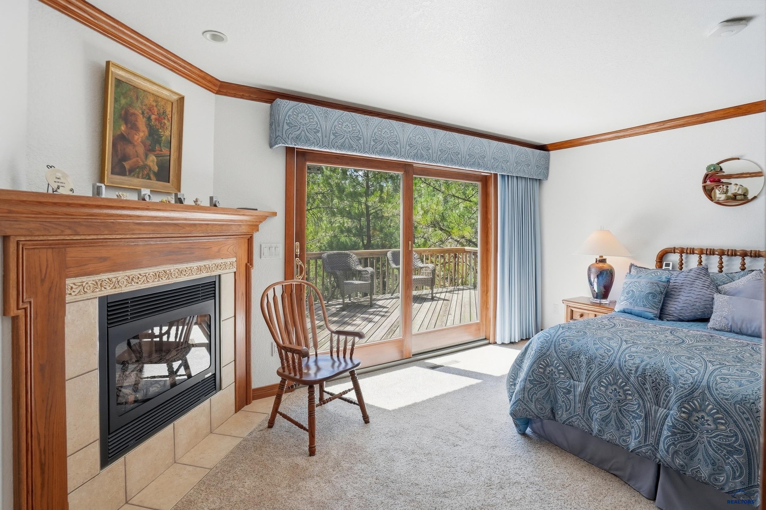 250 TIMBERLINE CT