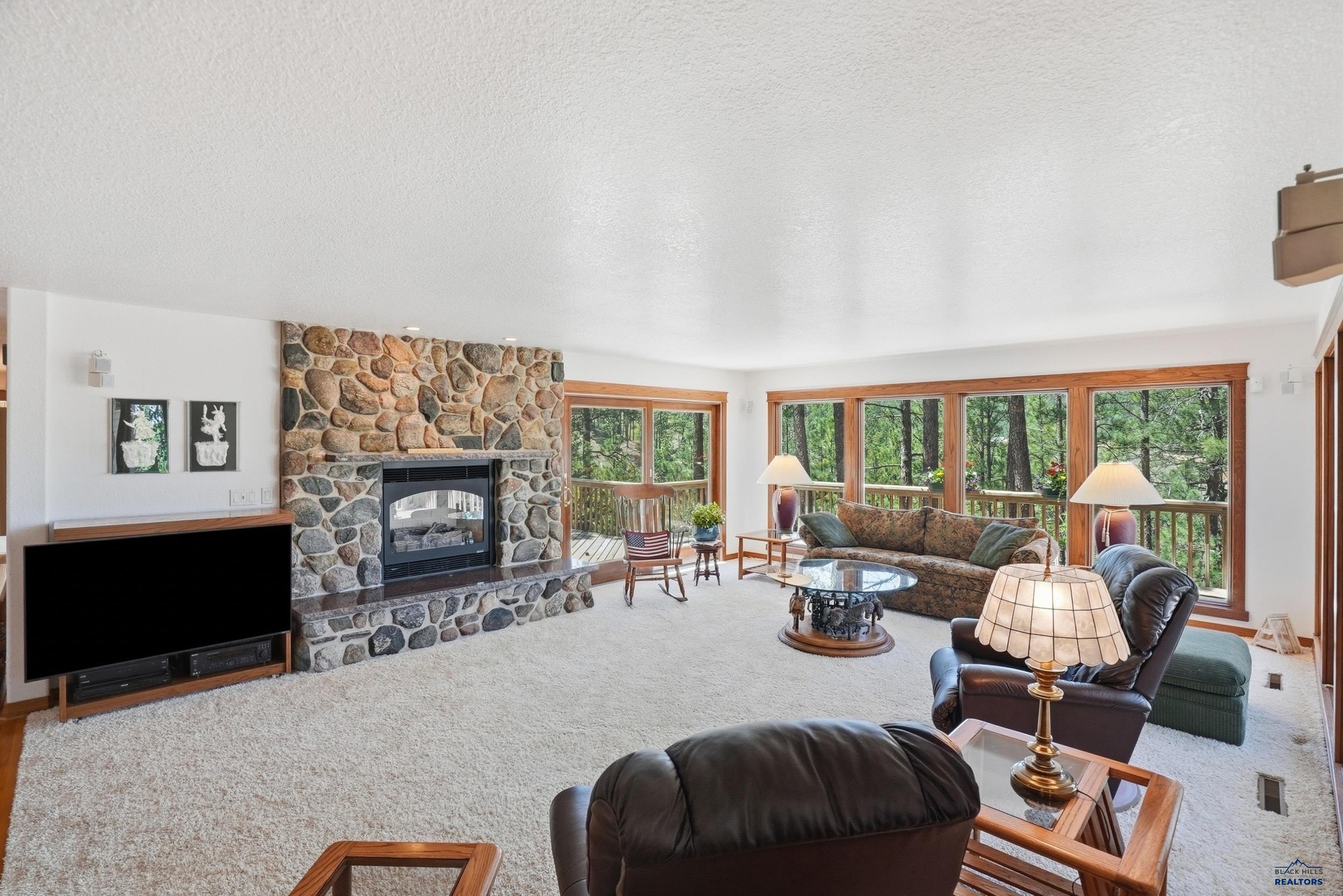 250 TIMBERLINE CT