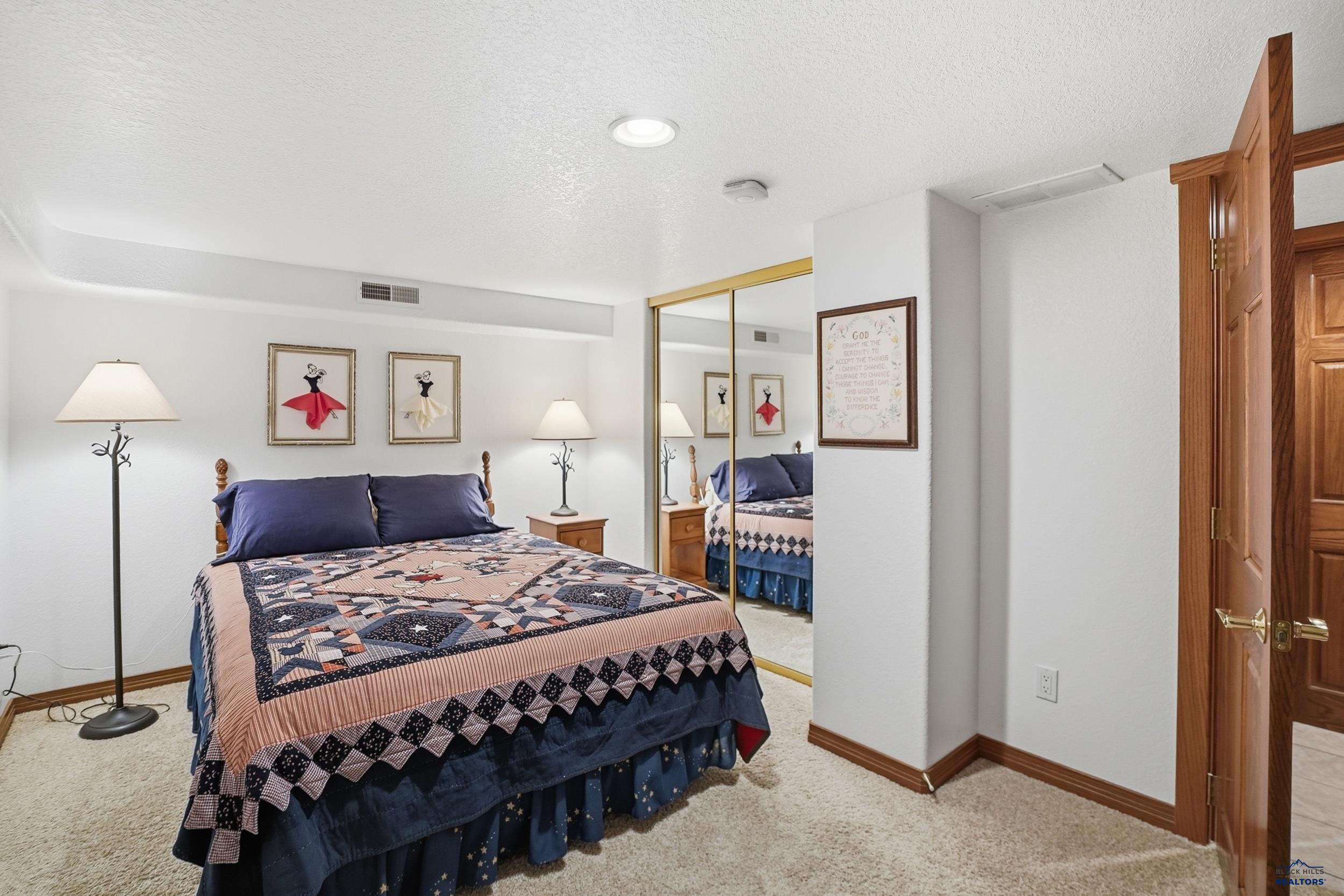 250 TIMBERLINE CT