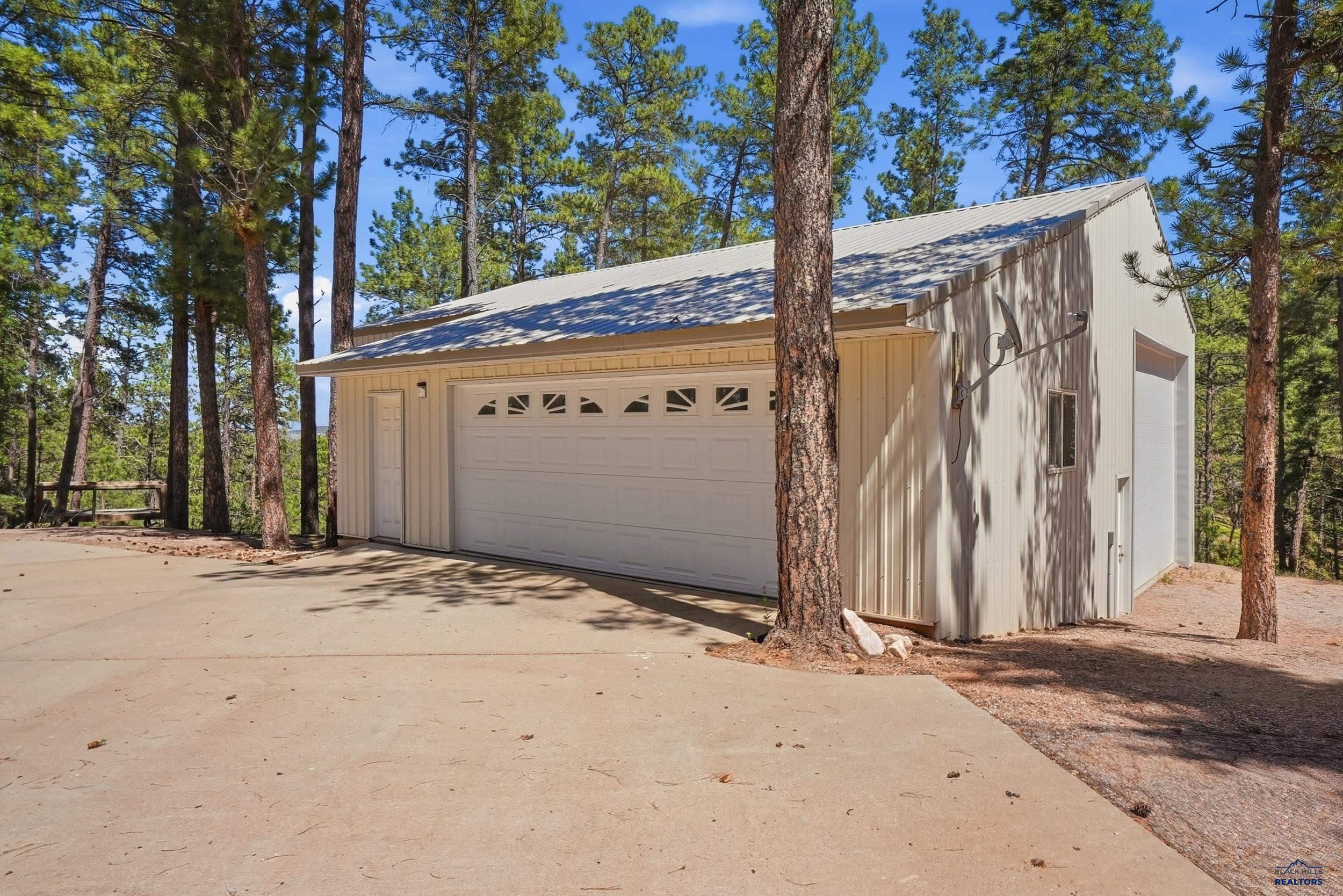 250 TIMBERLINE CT