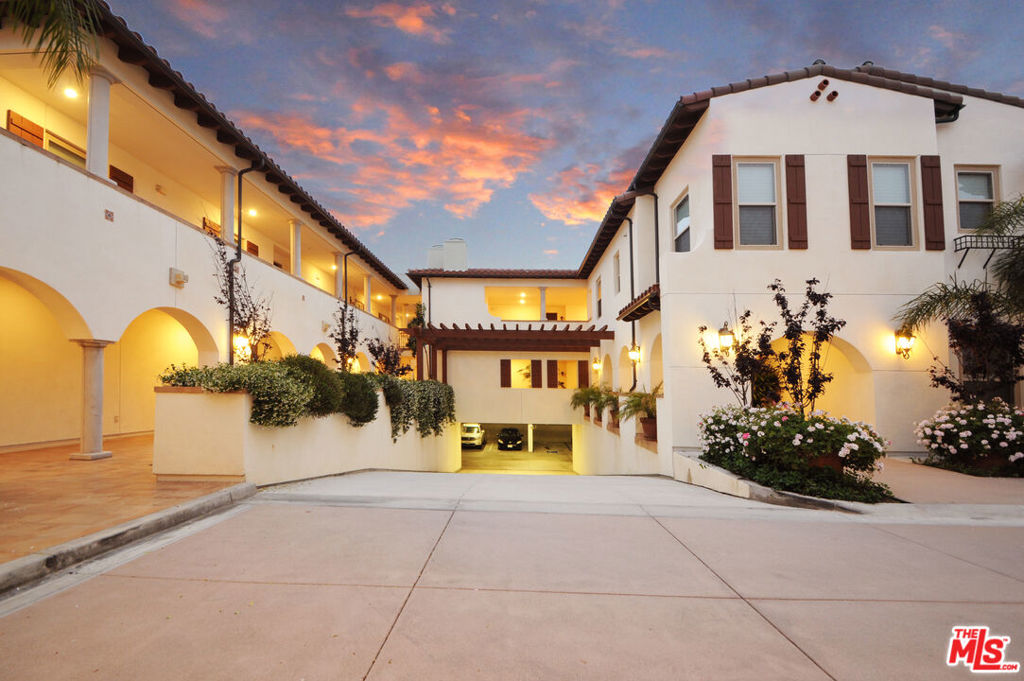 28220 Highridge Road 208