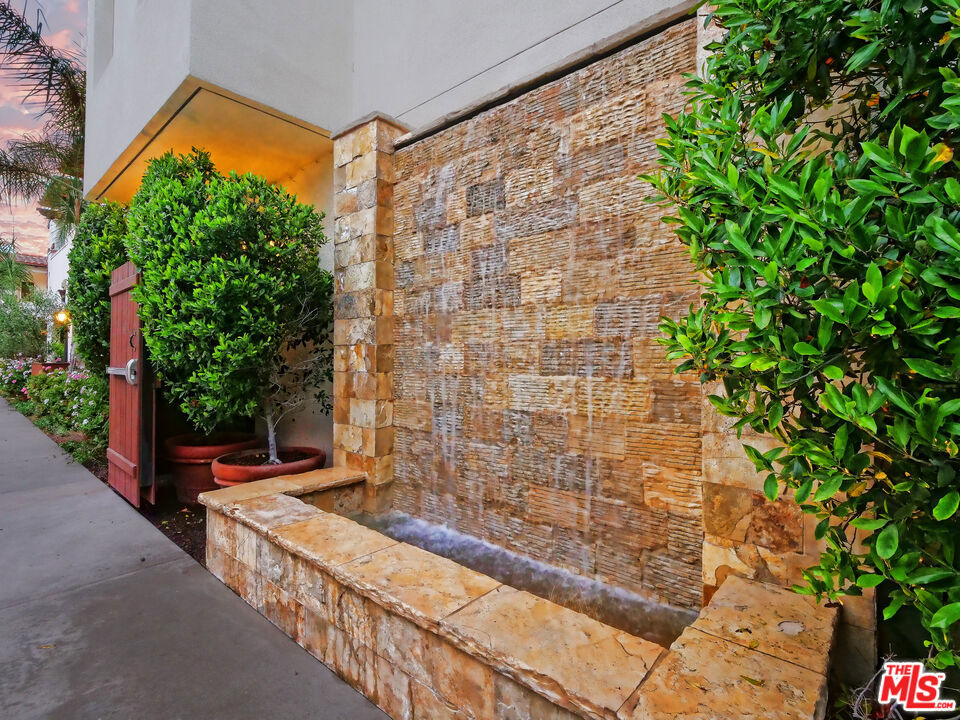 28220 Highridge Road 208