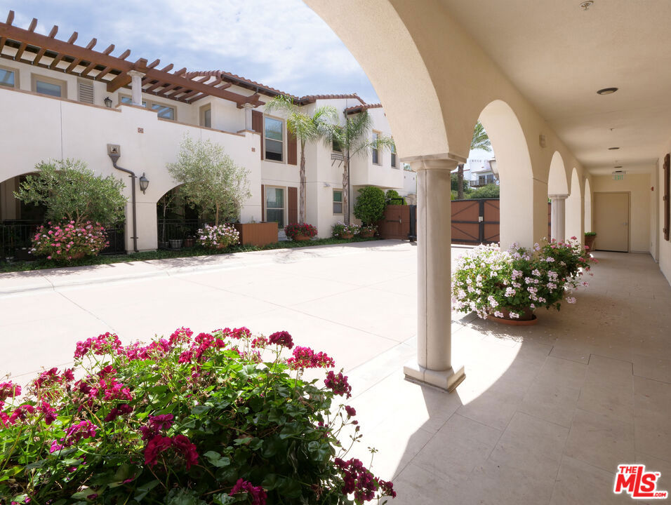 28220 Highridge Road 208