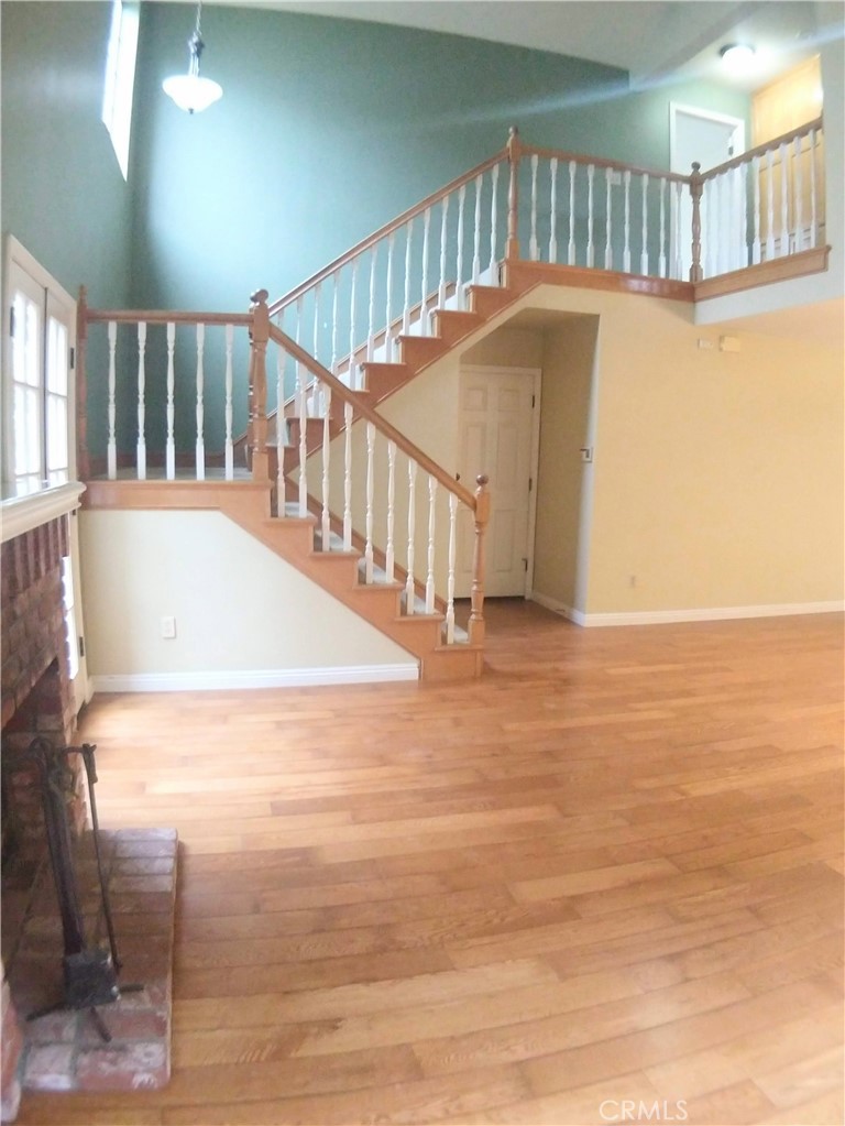 1913 Robinson Street B