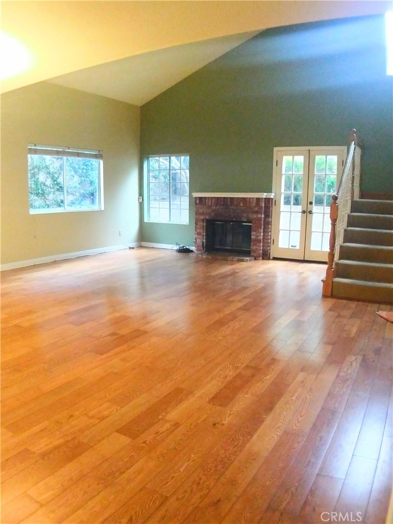 1913 Robinson Street B