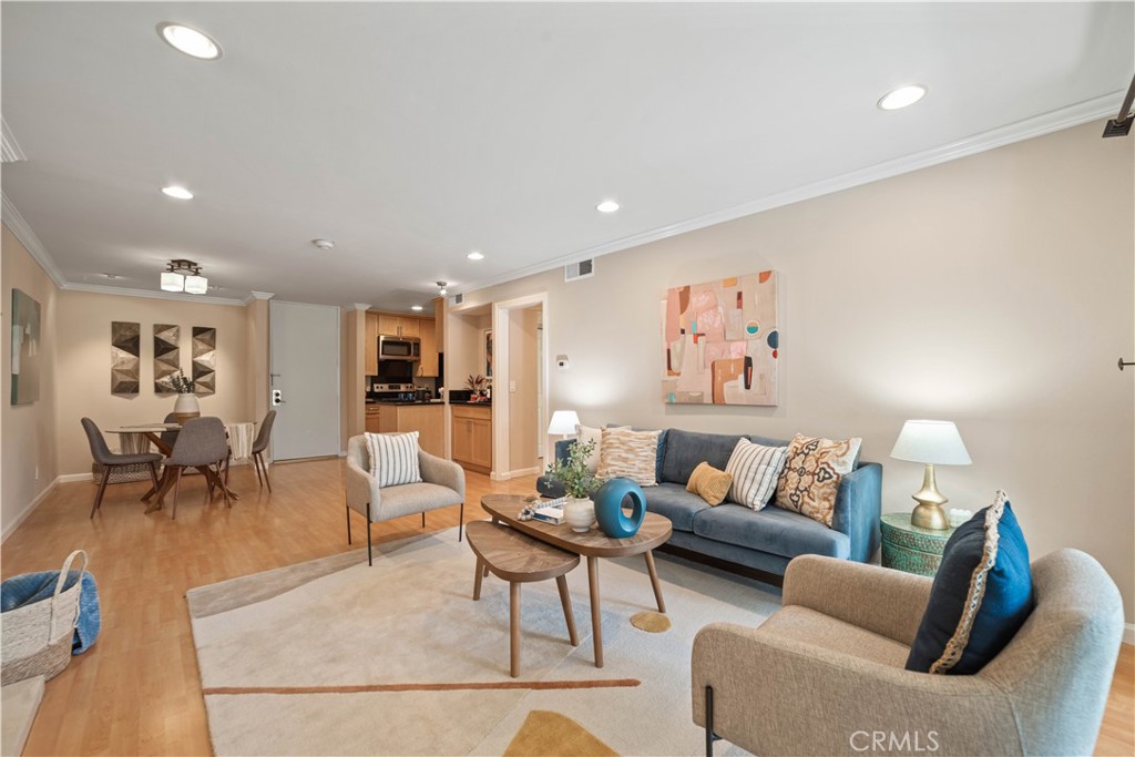 8108 Raintree Circle