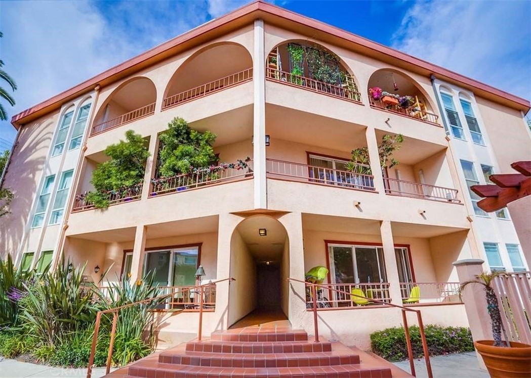 2025 4th Street 204A